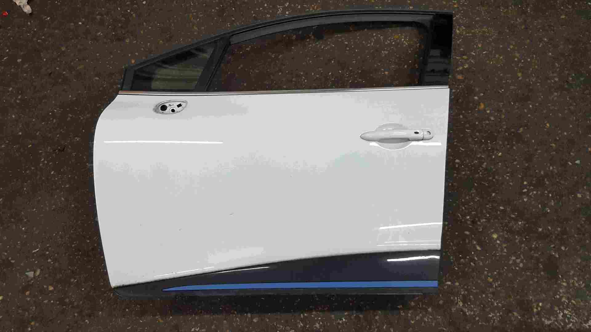 Renault Clio MK4 2013-2019 Passenger NSF Front Door White OV369