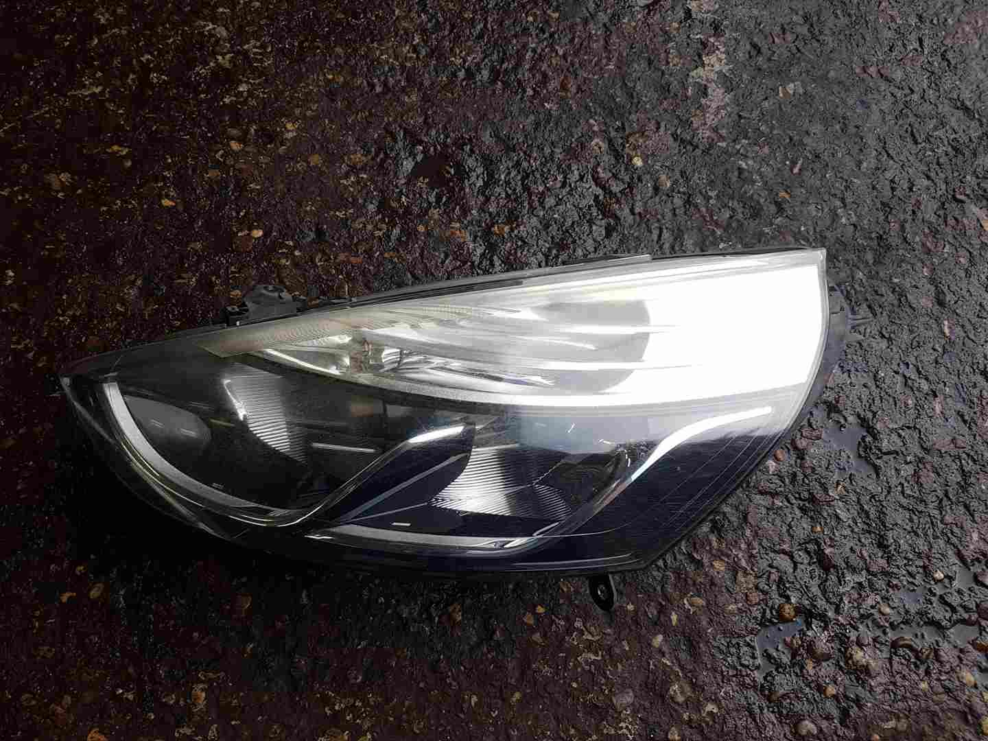 Renault Clio MK4 2013-2019 Passenger NSF Front Headlight Halogen 260606688R