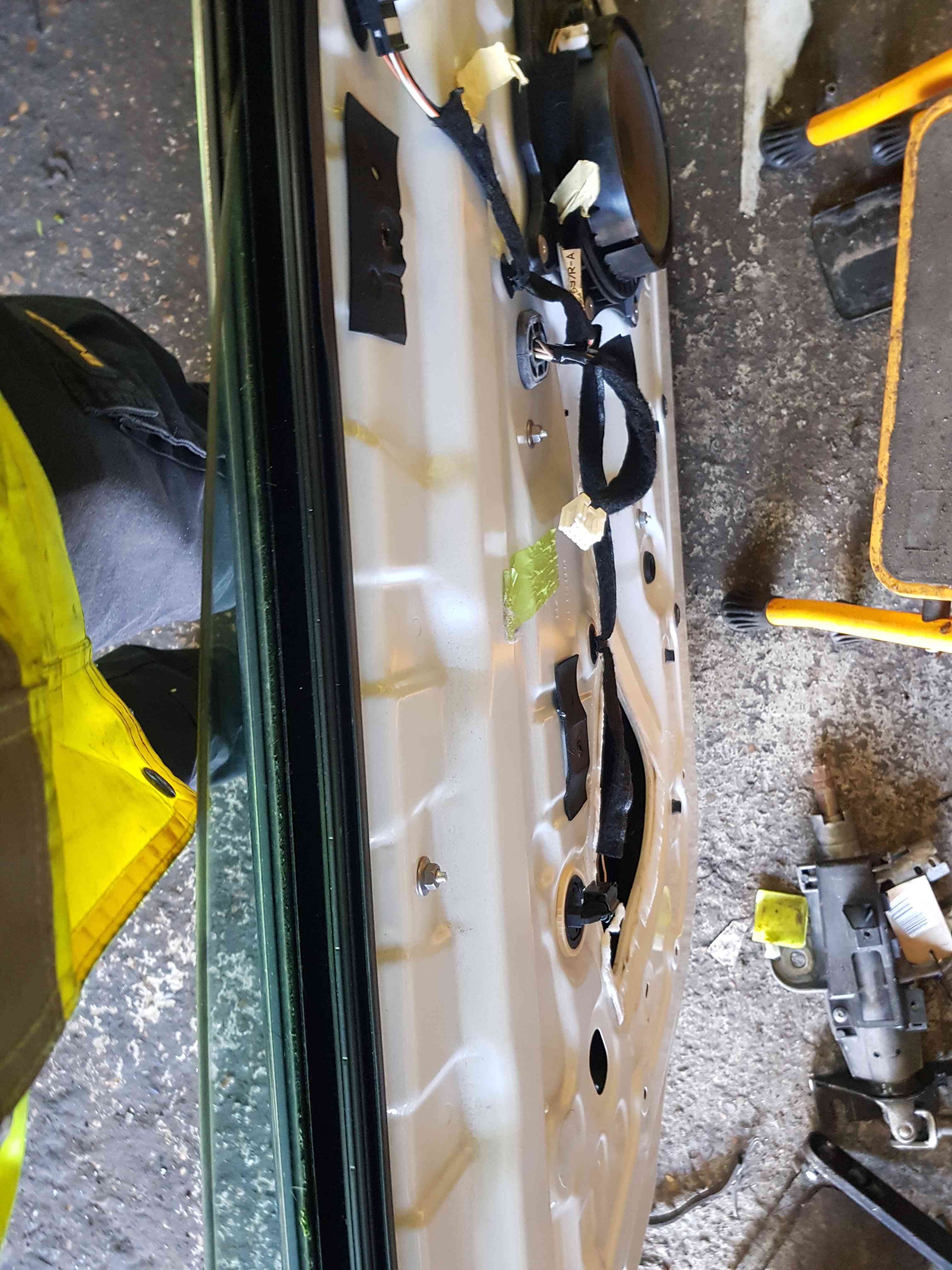 Thumb 4 Renault Clio MK4 2013-2019 Passenger NSF Front White Door Ov369 N