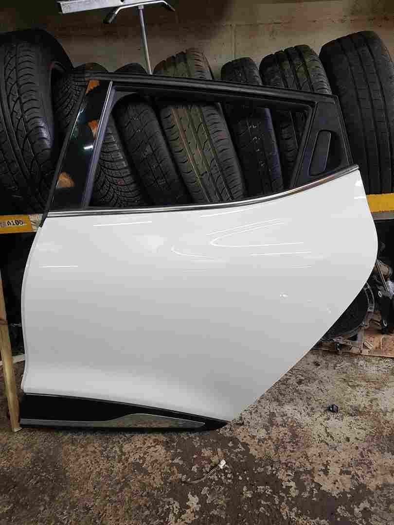 Thumb 2 Renault Clio MK4 2013-2019 Passenger NSR Rear Door White Ov369