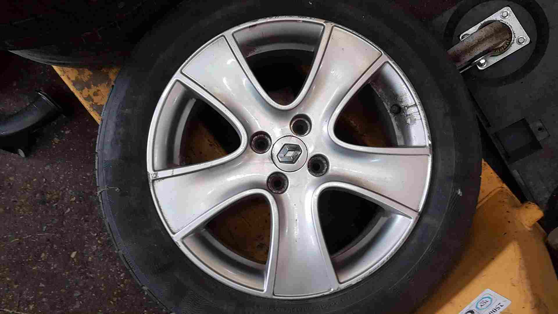 Thumb 2 Renault Clio MK4 2013-2019 Passion Alloy Wheel + Tyre 195 55 16 5Mm 3/5 