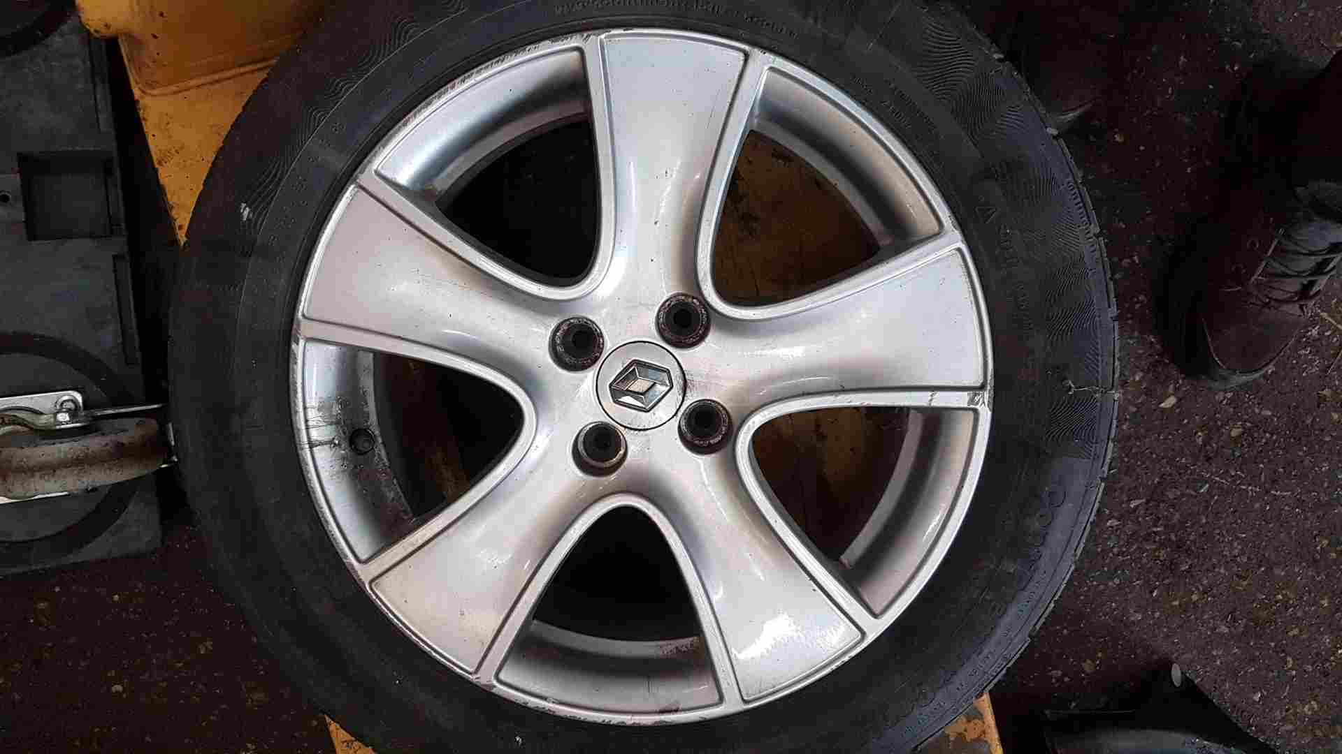 Thumb 4 Renault Clio MK4 2013-2019 Passion Alloy Wheel + Tyre 195 55 16 5Mm 3/5 