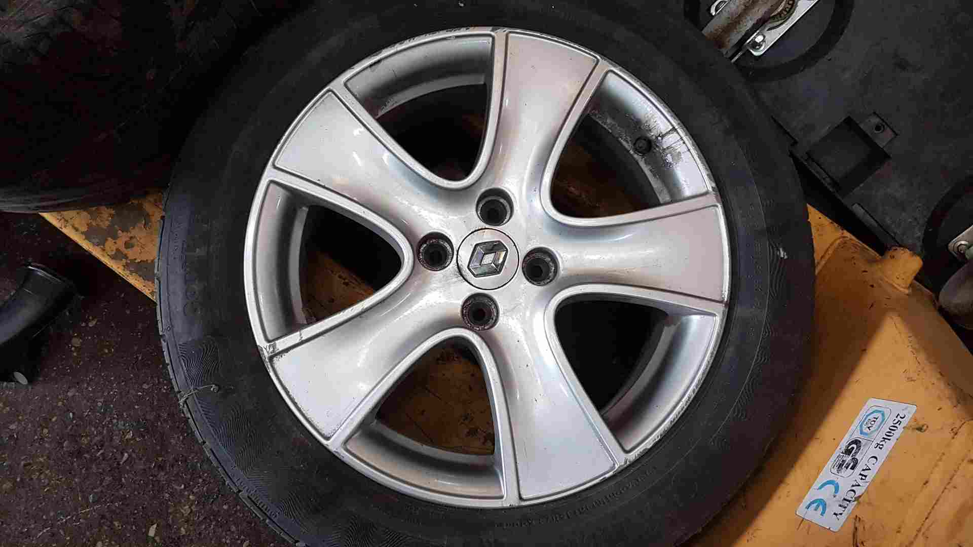 Renault Clio MK4 2013-2019 Passion Alloy Wheel + Tyre 195 55 16 5Mm 3/5 