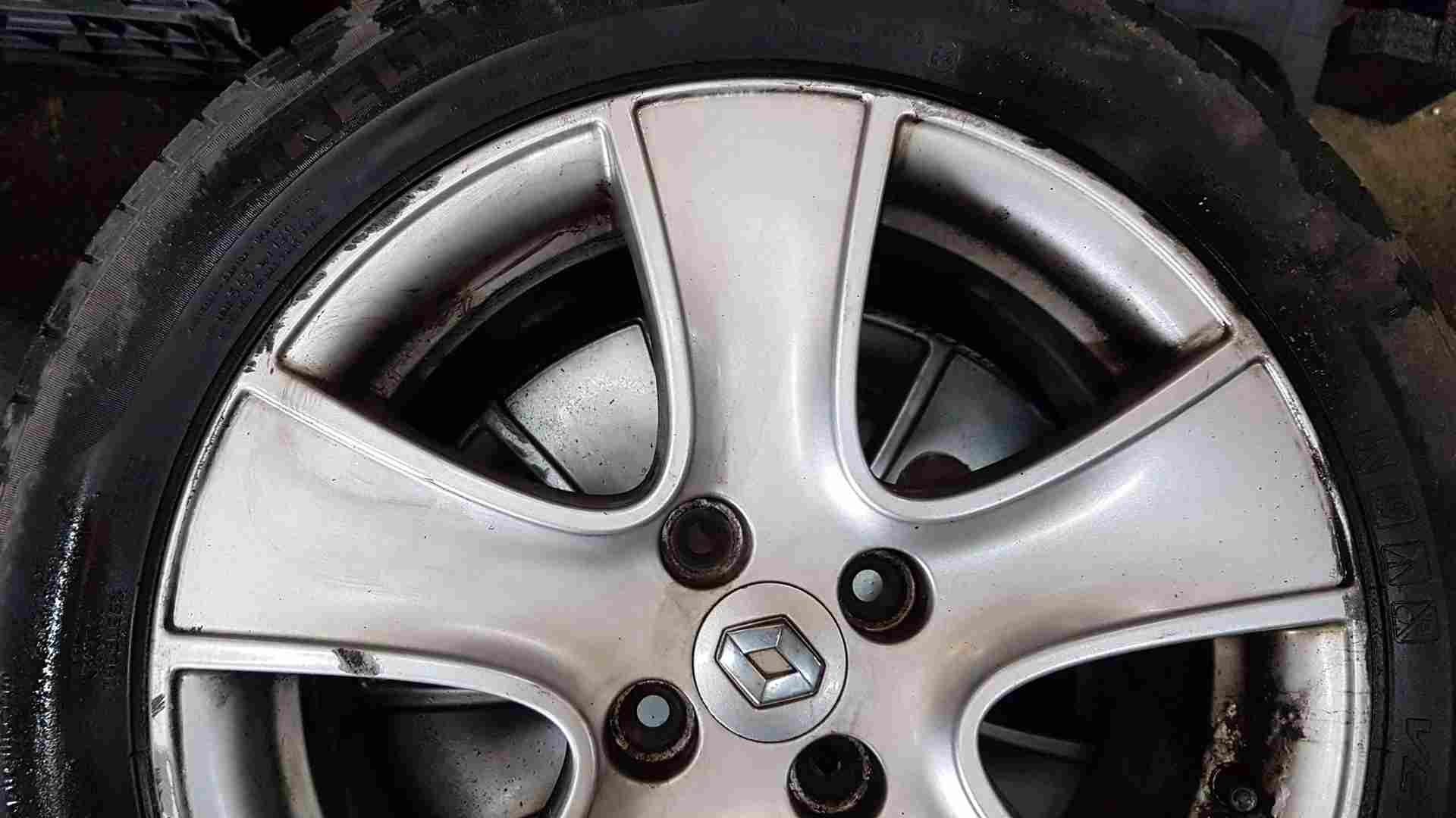 Thumb 3 Renault Clio MK4 2013-2019 Passion Alloy Wheel + Tyre 195 55 16 5Mm 3/5 1120
