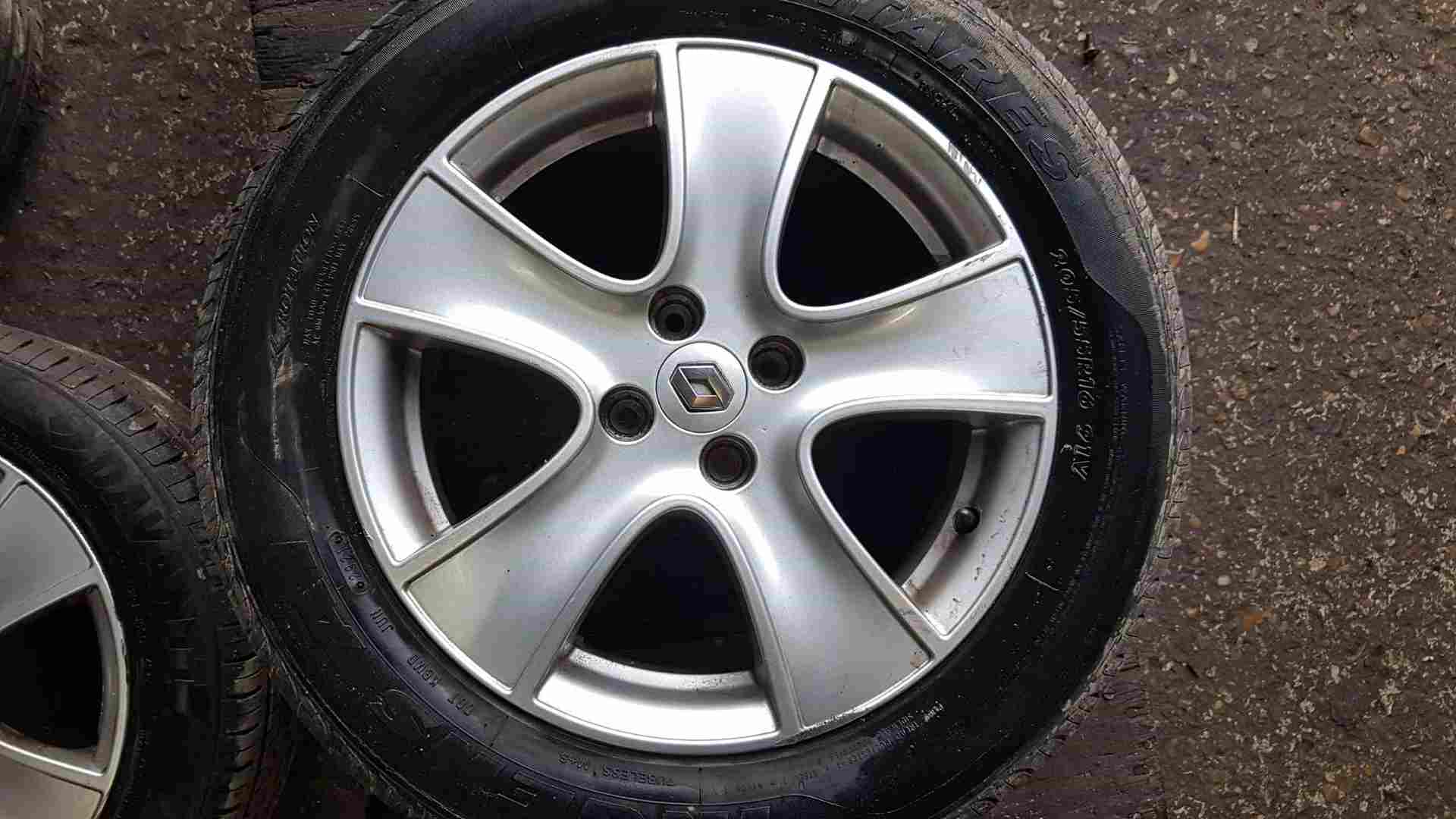 Thumb 2 Renault Clio MK4 2013-2019 Passion Alloy Wheel   Tyre 205 55 16 6Mm 4/5