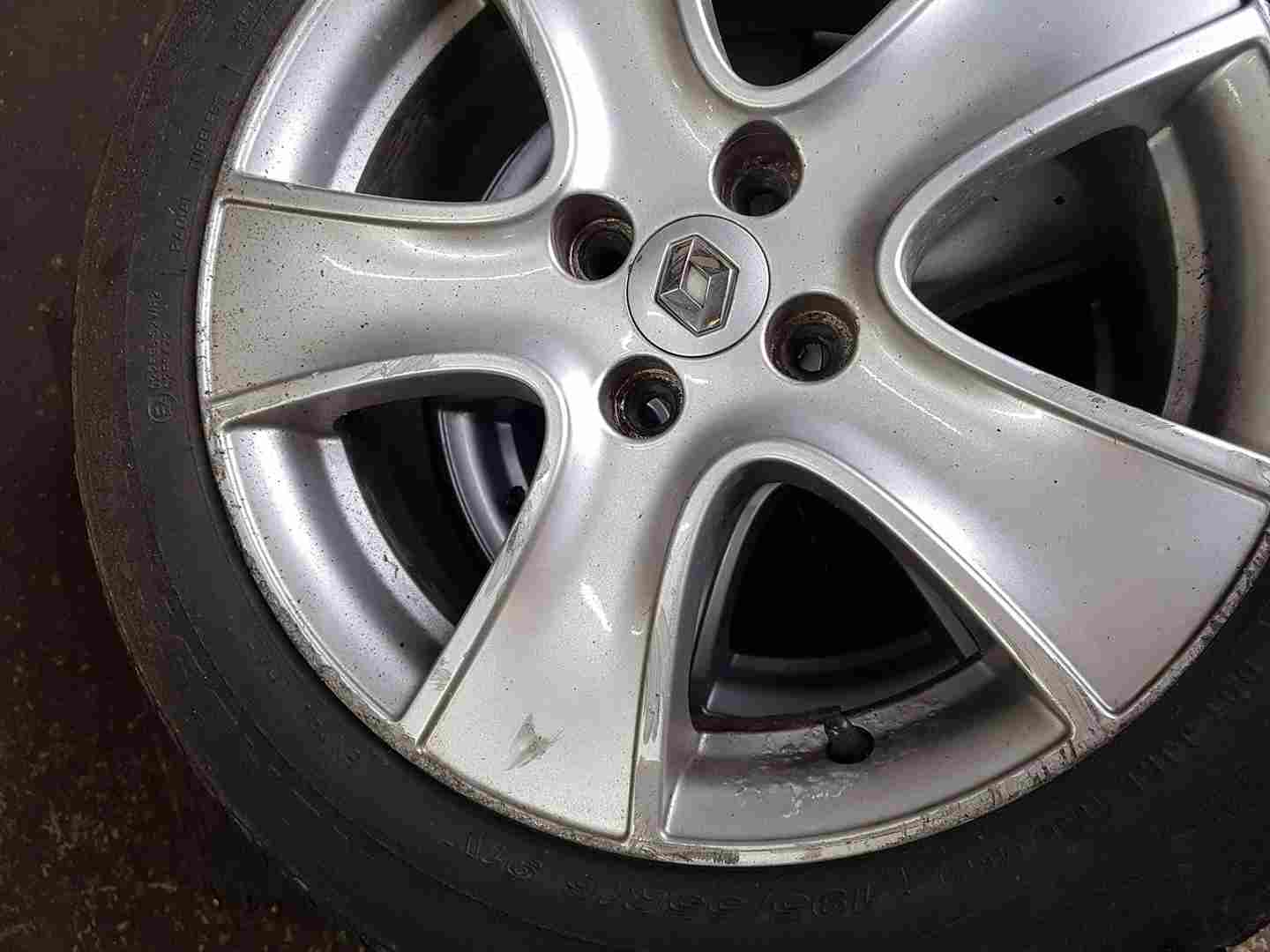 Thumb 2 Renault Clio MK4 2013-2019 Passion Alloy Wheel + Tyre 195 55 16 7Mm 3/5