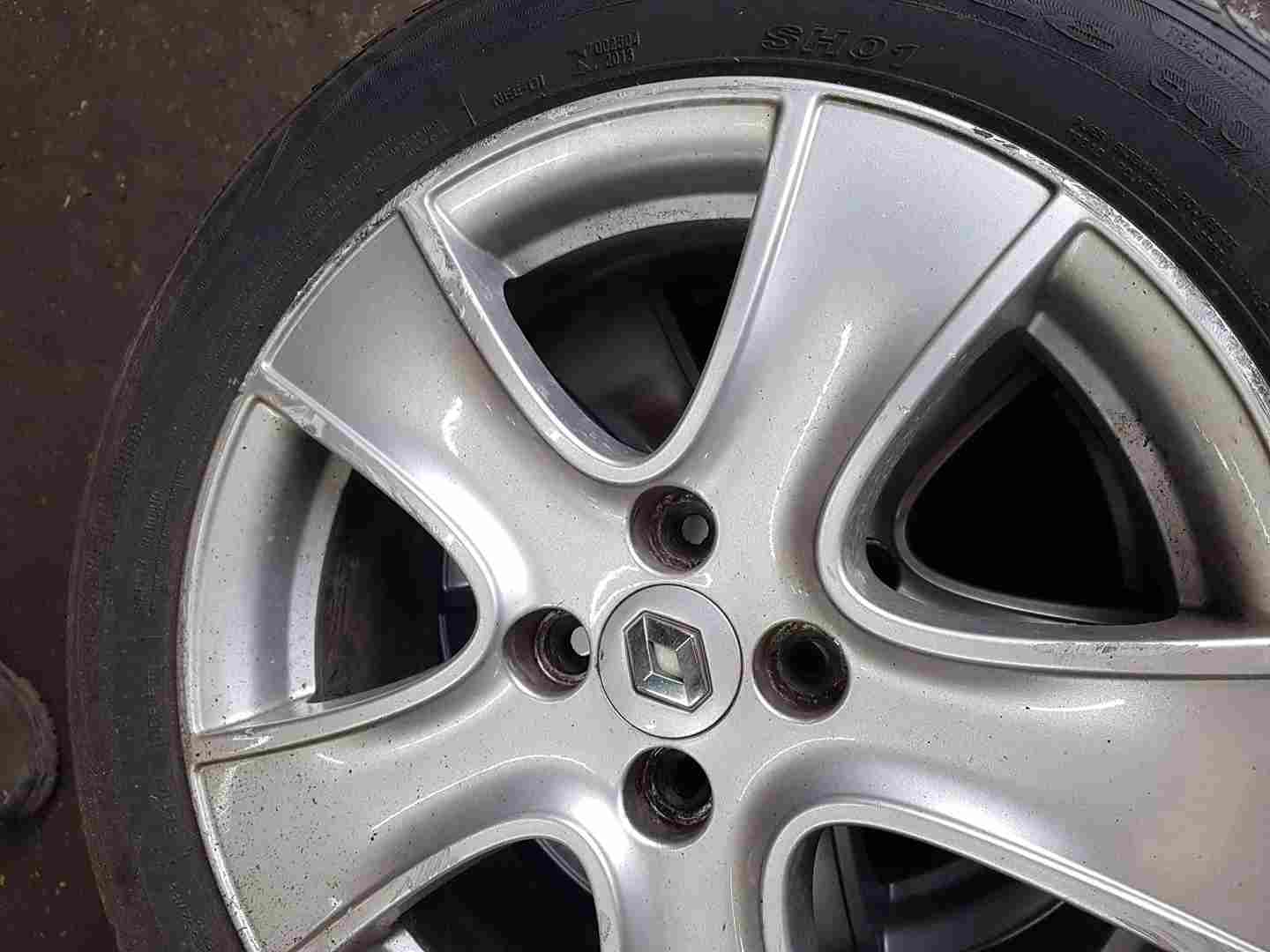 Thumb 3 Renault Clio MK4 2013-2019 Passion Alloy Wheel + Tyre 195 55 16 7Mm 3/5