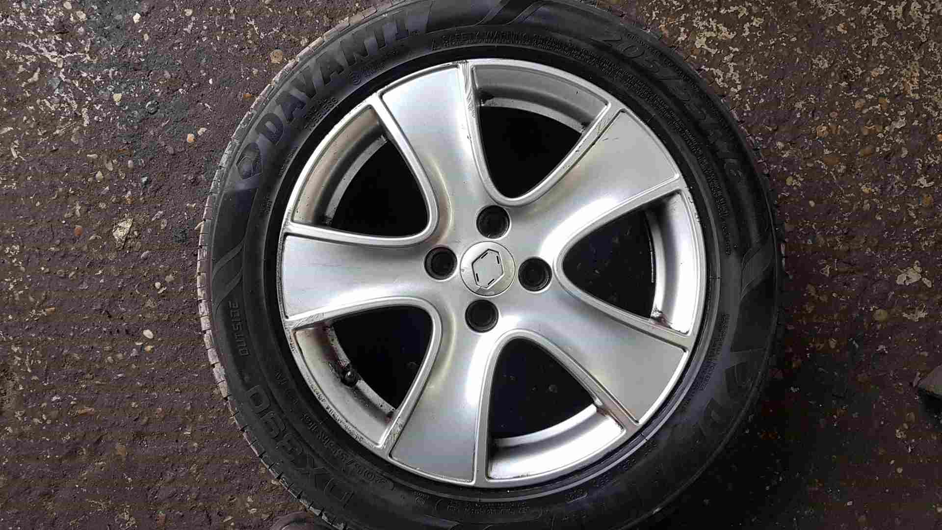 Thumb 5 Renault Clio MK4 2013-2019 Passion Alloy Wheel + Tyre 205 55 16 7Mm 4/5