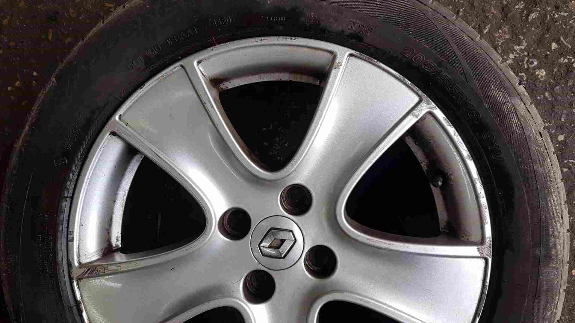 Thumb 3 Renault Clio MK4 2013-2019 Passion Alloy Wheel + Tyre 205 55 16 6Mm 3/5