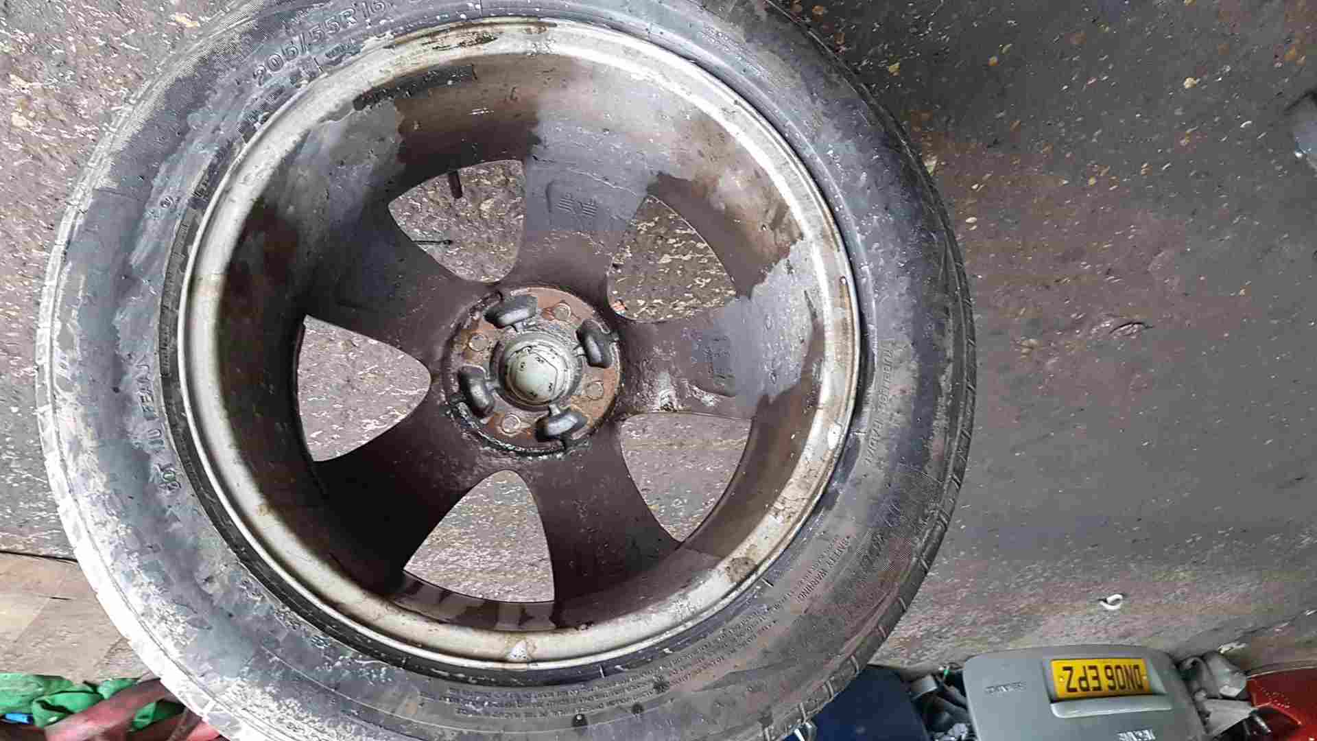 Thumb 6 Renault Clio MK4 2013-2019 Passion Alloy Wheel + Tyre 205 55 16 6Mm 3/5