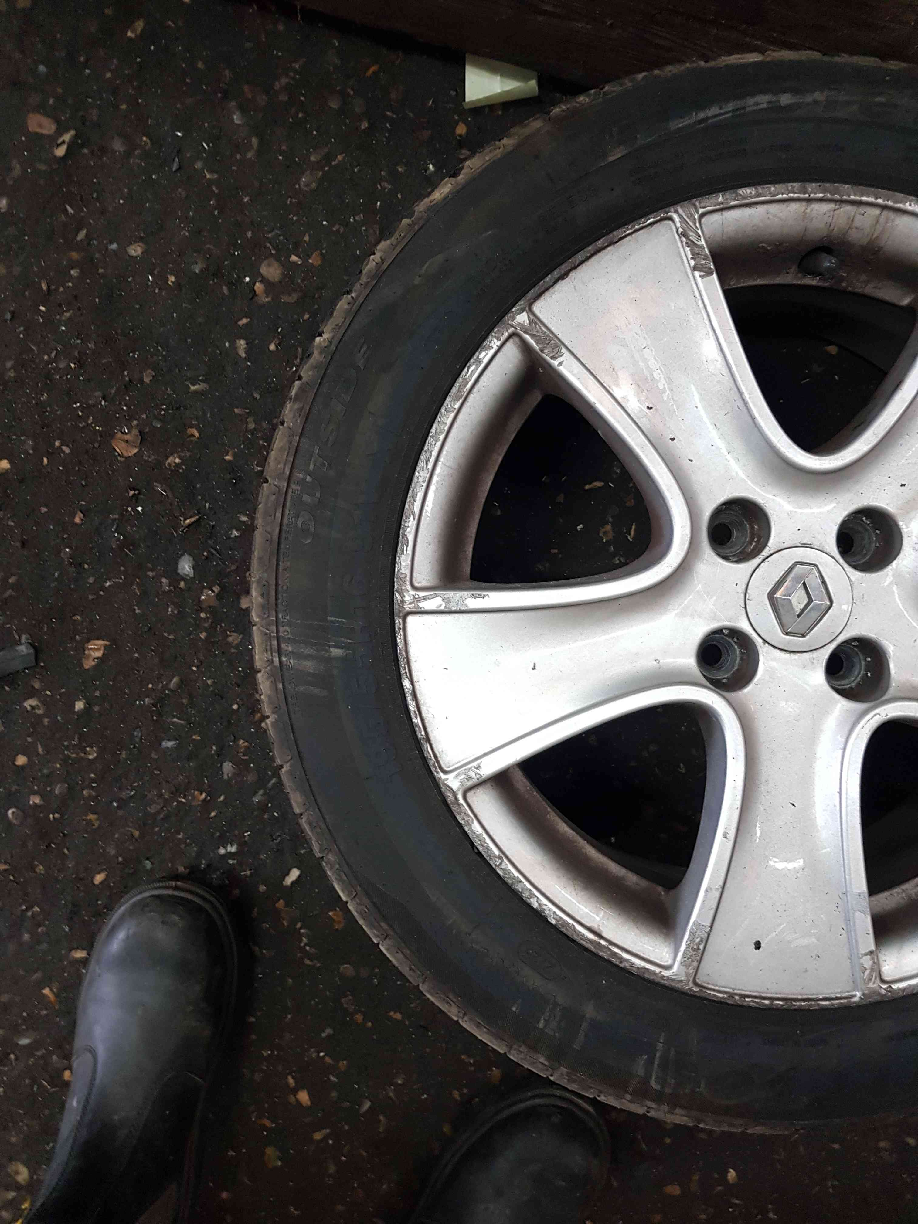 Thumb 8 Renault Clio MK4 2013-2019 Passion Alloy Wheel 16Inch 2/5 103006502R