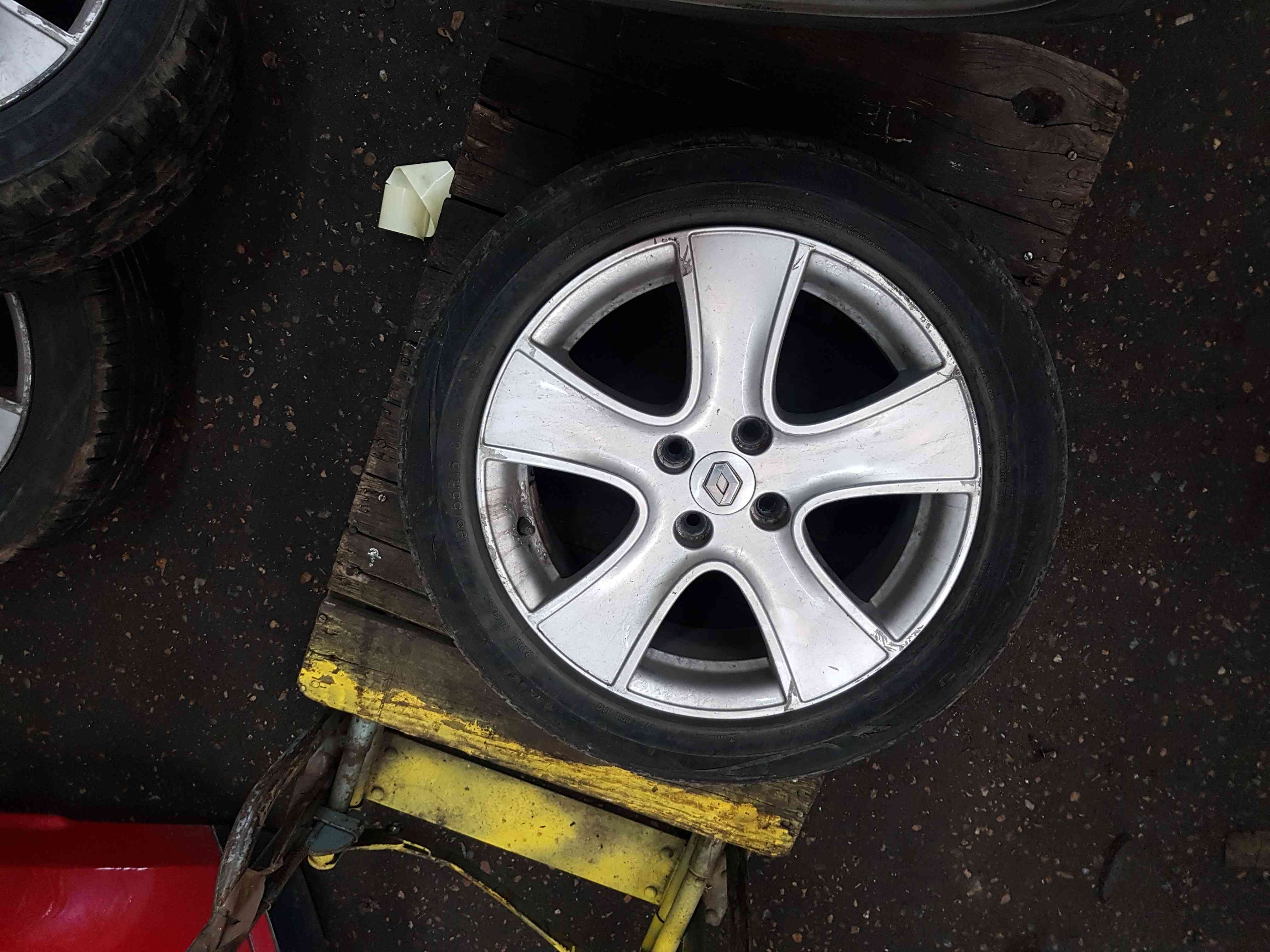 Thumb 2 Renault Clio MK4 2013-2019 Passion Alloy Wheel 16Inch 3/5 103006502R