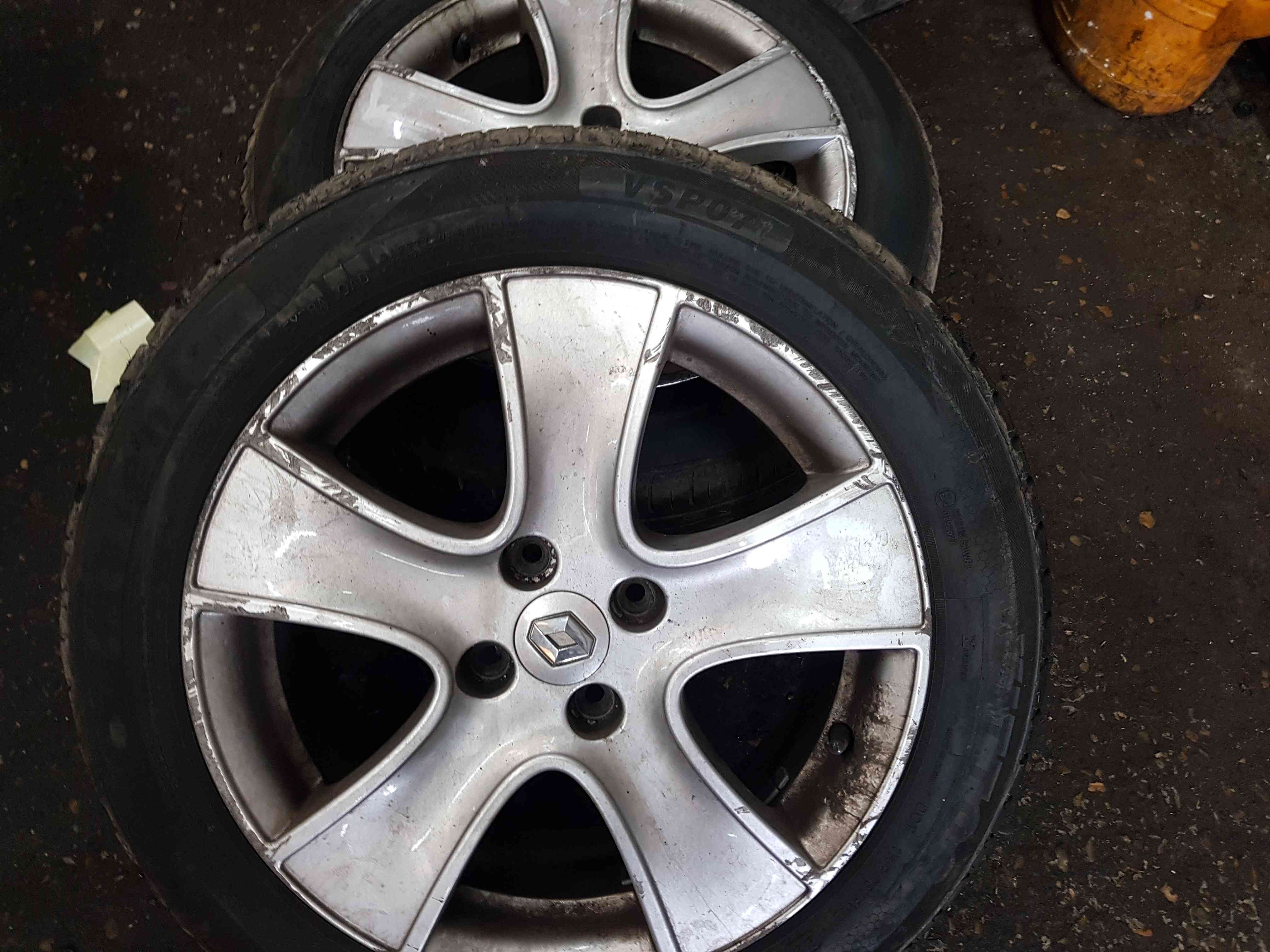 Thumb 6 Renault Clio MK4 2013-2019 Passion Alloy Wheel 16Inch 3/5 103006502R