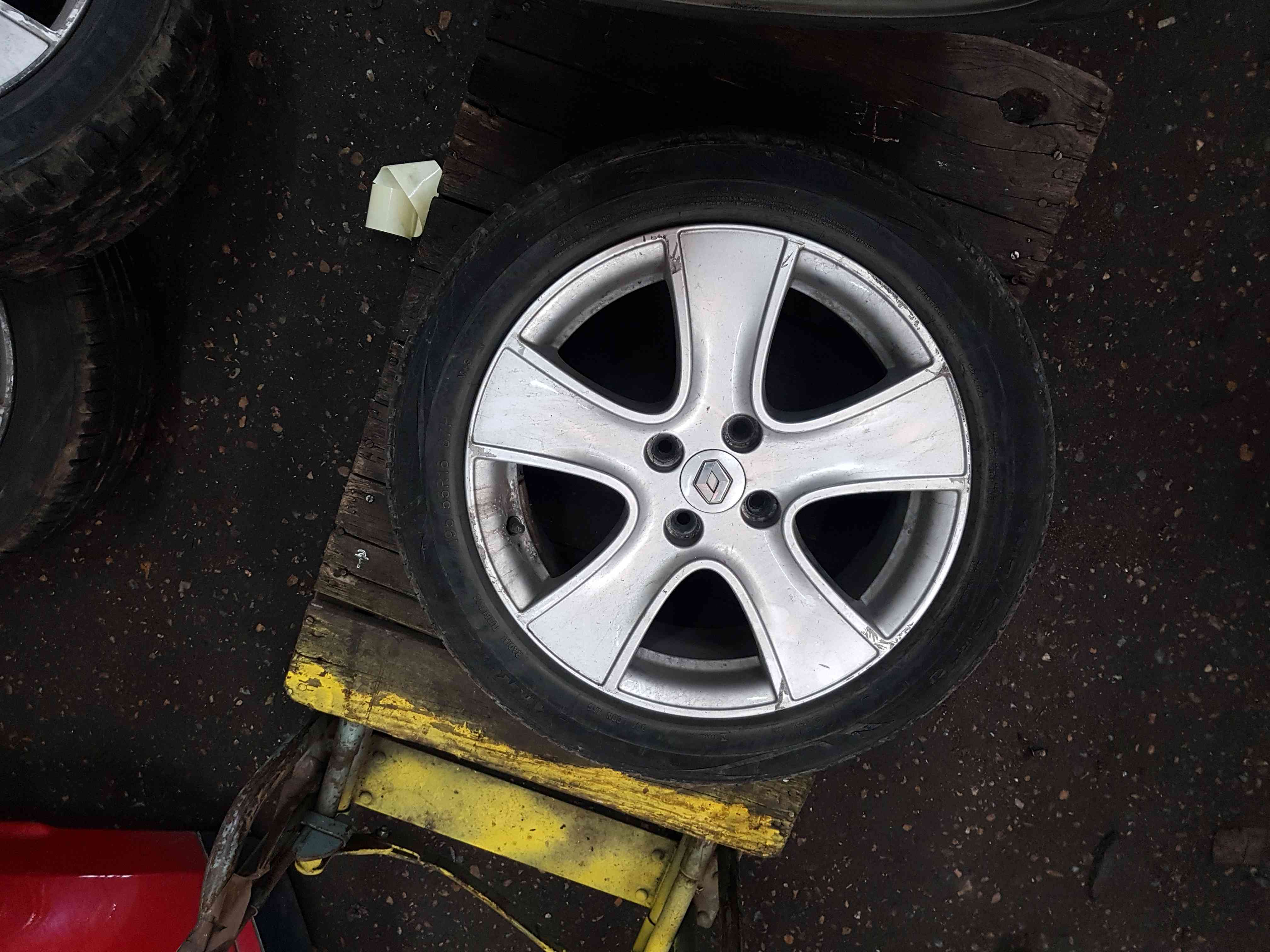 Thumb 4 Renault Clio MK4 2013-2019 Passion Alloy Wheel 16Inch 3/5 103006502R