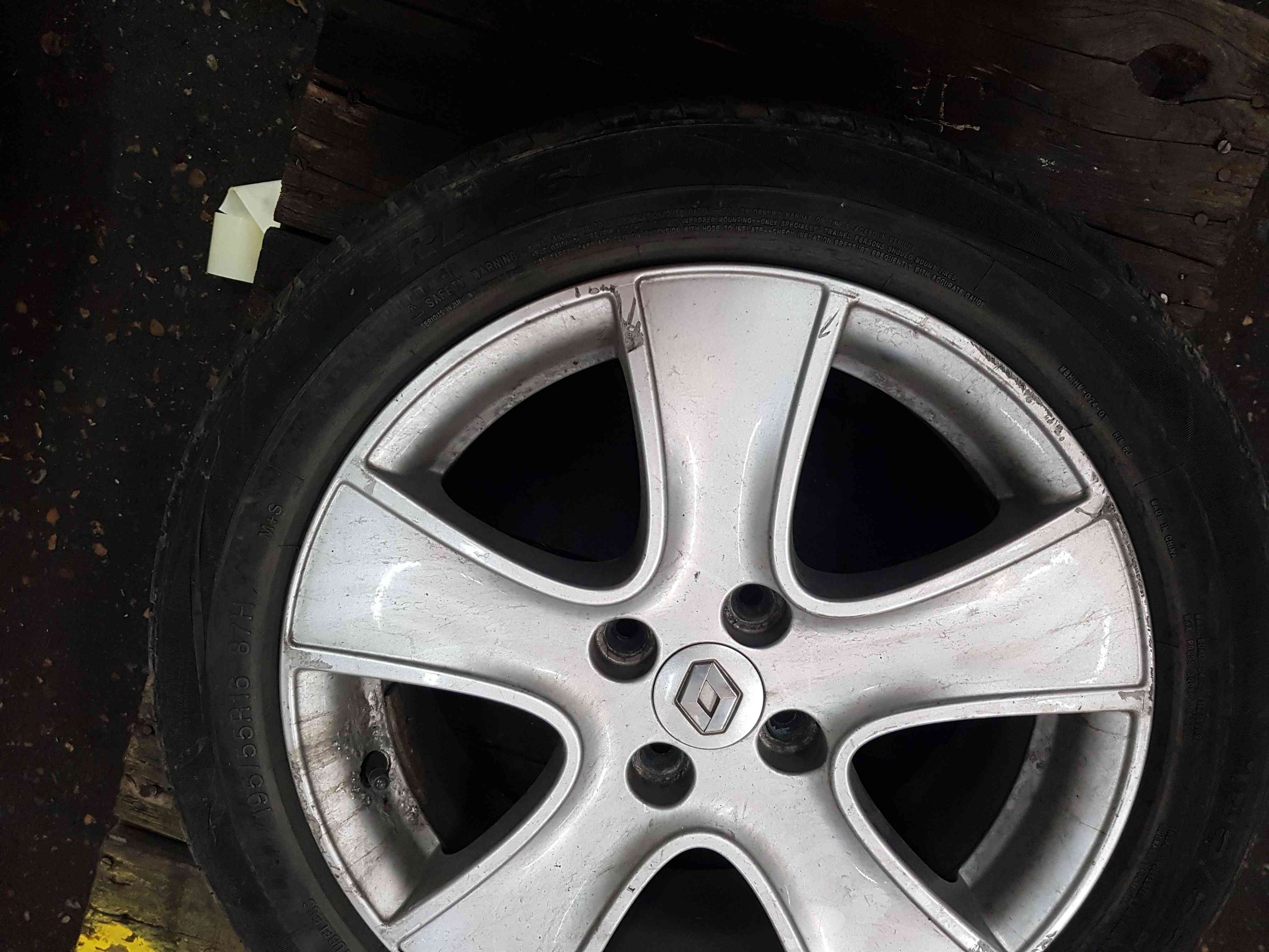 Thumb 5 Renault Clio MK4 2013-2019 Passion Alloy Wheel 16Inch 3/5 103006502R