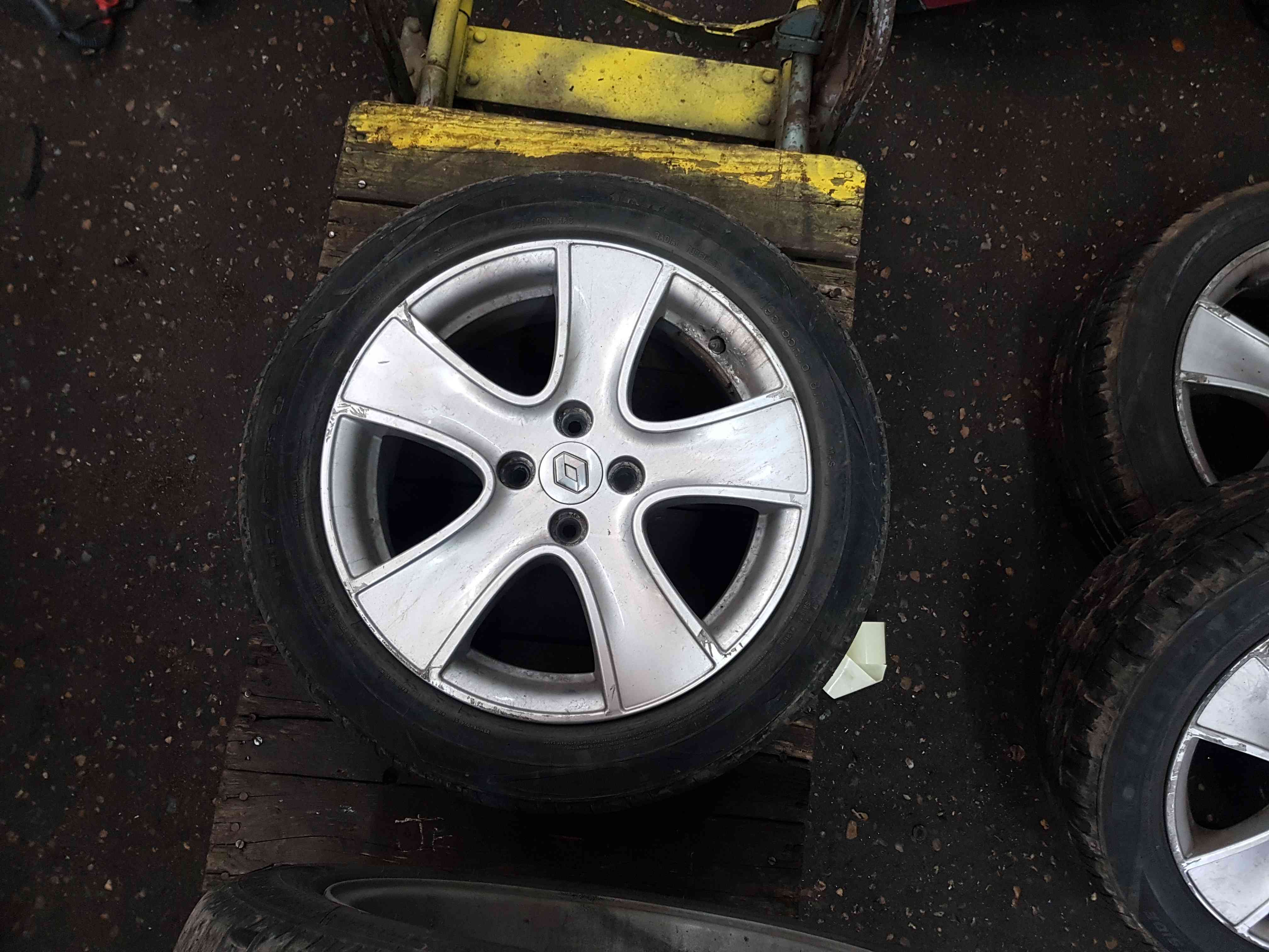 Thumb 9 Renault Clio MK4 2013-2019 Passion Alloy Wheel 16Inch 3/5 103006502R