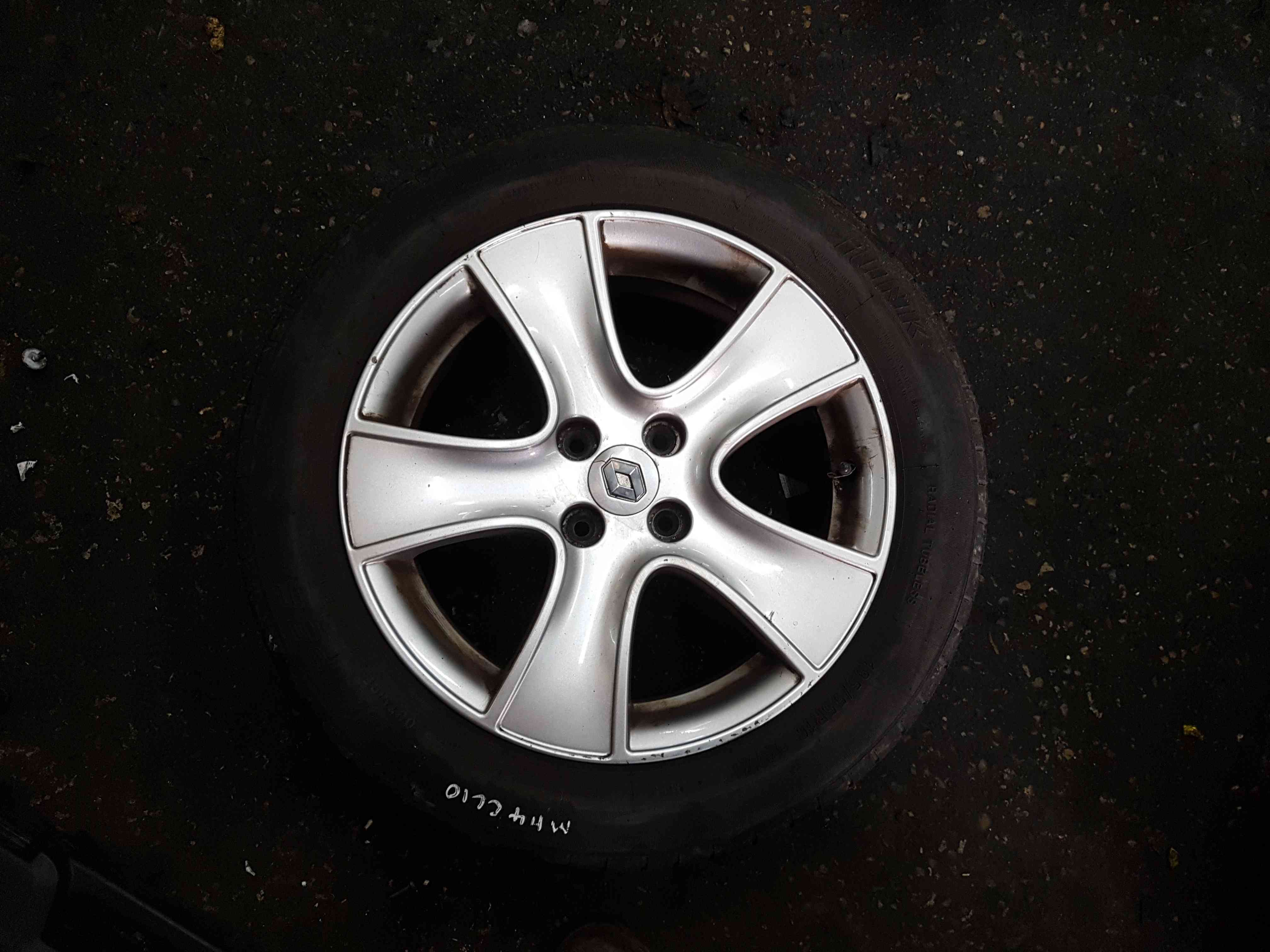 Thumb 6 Renault Clio MK4 2013-2019 Passion Alloy Wheel 16Inch 403006502R 4/5