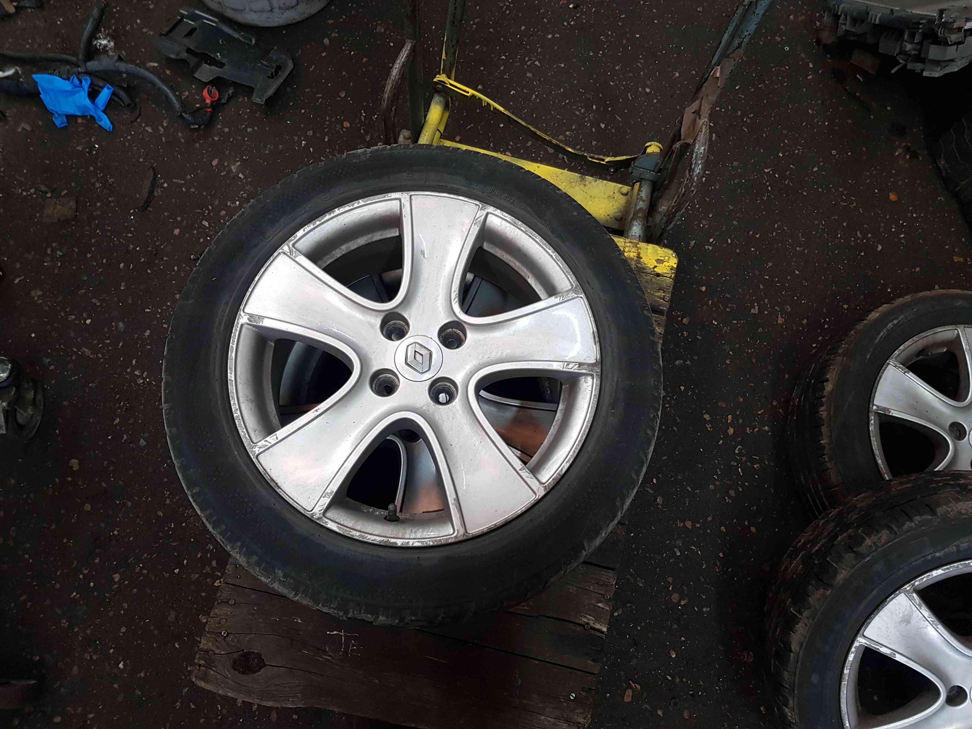Thumb 2 Renault Clio MK4 2013-2019 Passion Alloy Wheel 16Inch 3/5 103006502R