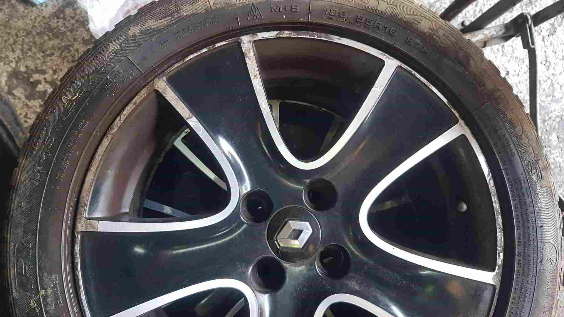 Thumb 3 Renault Clio MK4 2013-2019 Passion Alloy Wheel Black + Tyre 195 55 16 3mm 4/5