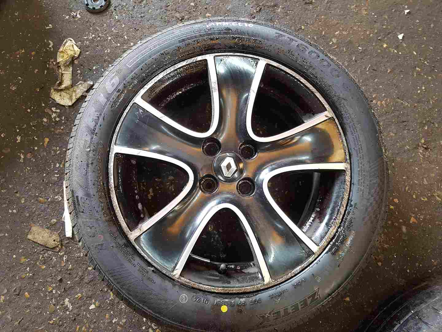 Thumb 7 Renault Clio MK4 2013-2019 Passion Alloy Wheel Chrome Black + Tyre 195 55 16 6Mm