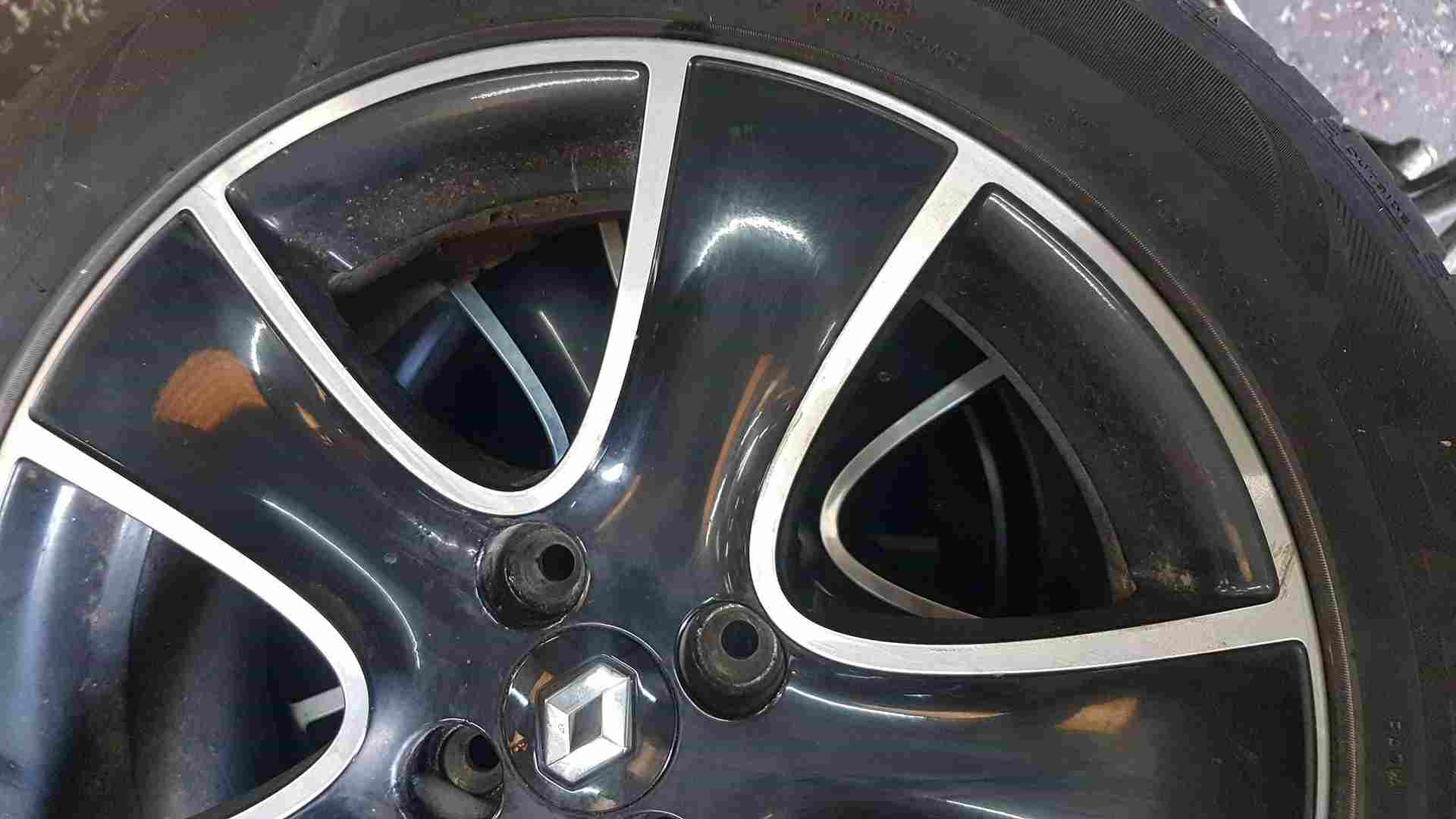 Thumb 3 Renault Clio MK4 2013-2019 Passion Alloy Wheel Chrome Black + Tyre 195 55 16 6Mm