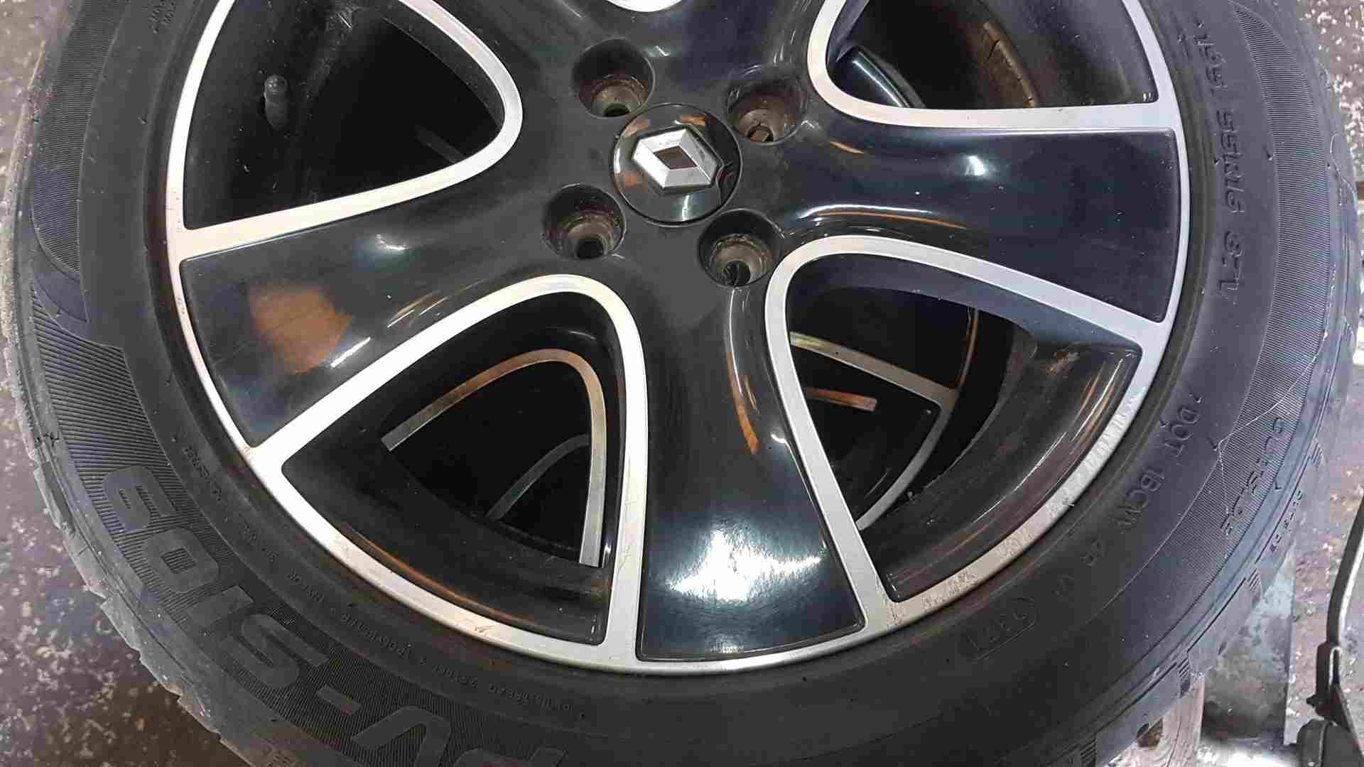 Thumb 2 Renault Clio MK4 2013-2019 Passion Alloy Wheel Chrome Black + Tyre 195 55 16 6Mm
