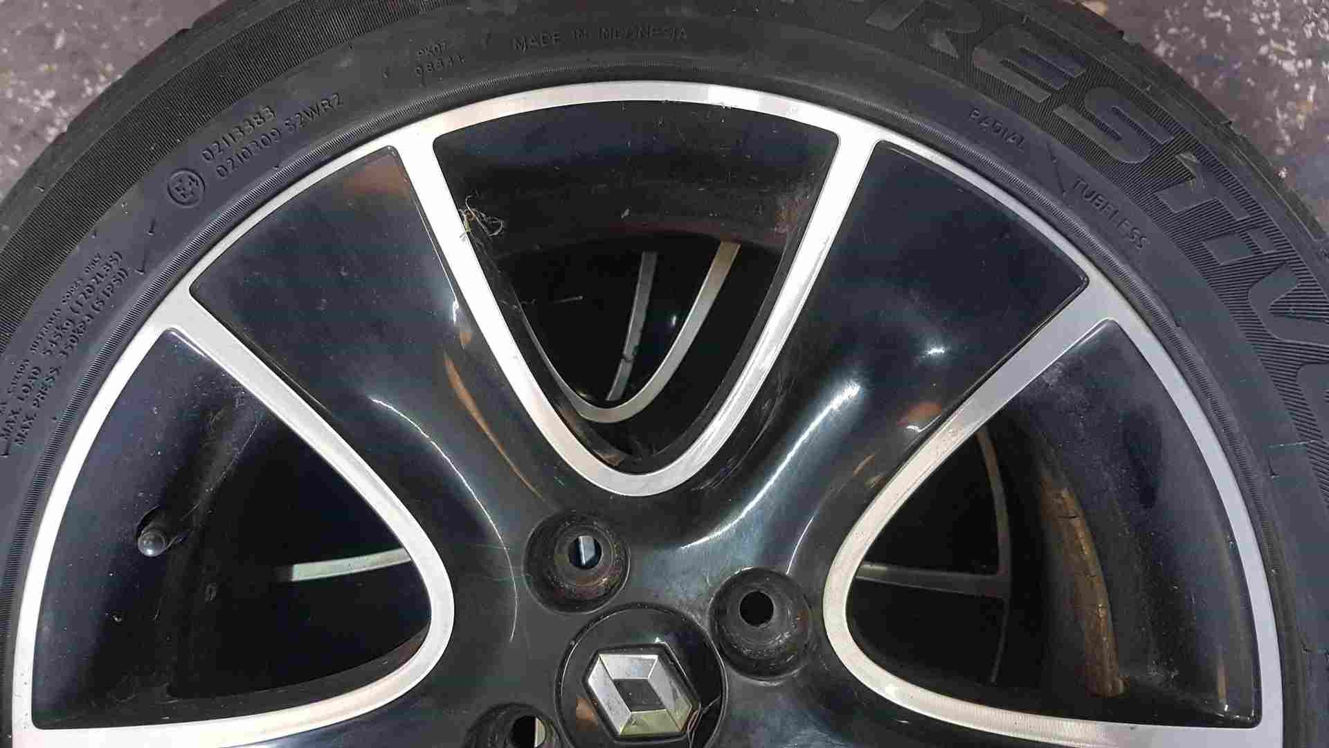 Thumb 3 Renault Clio MK4 2013-2019 Passion Alloy Wheel Chrome Black + Tyre 195 55 16 6Mm