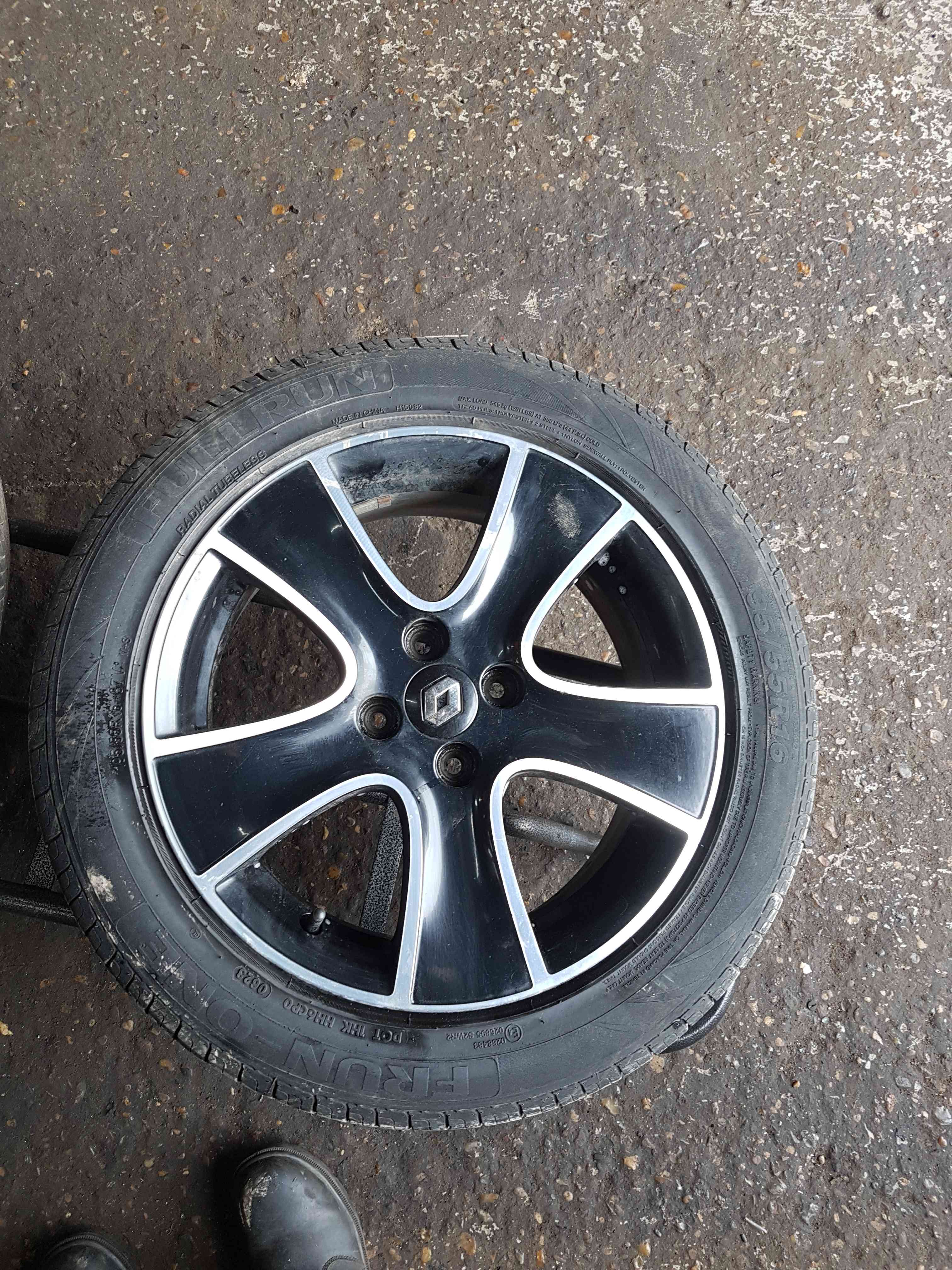 Thumb 9 Renault Clio MK4 2013-2019 Passion Alloy Wheel Chrome Black + Tyre 195 55 16 6Mm