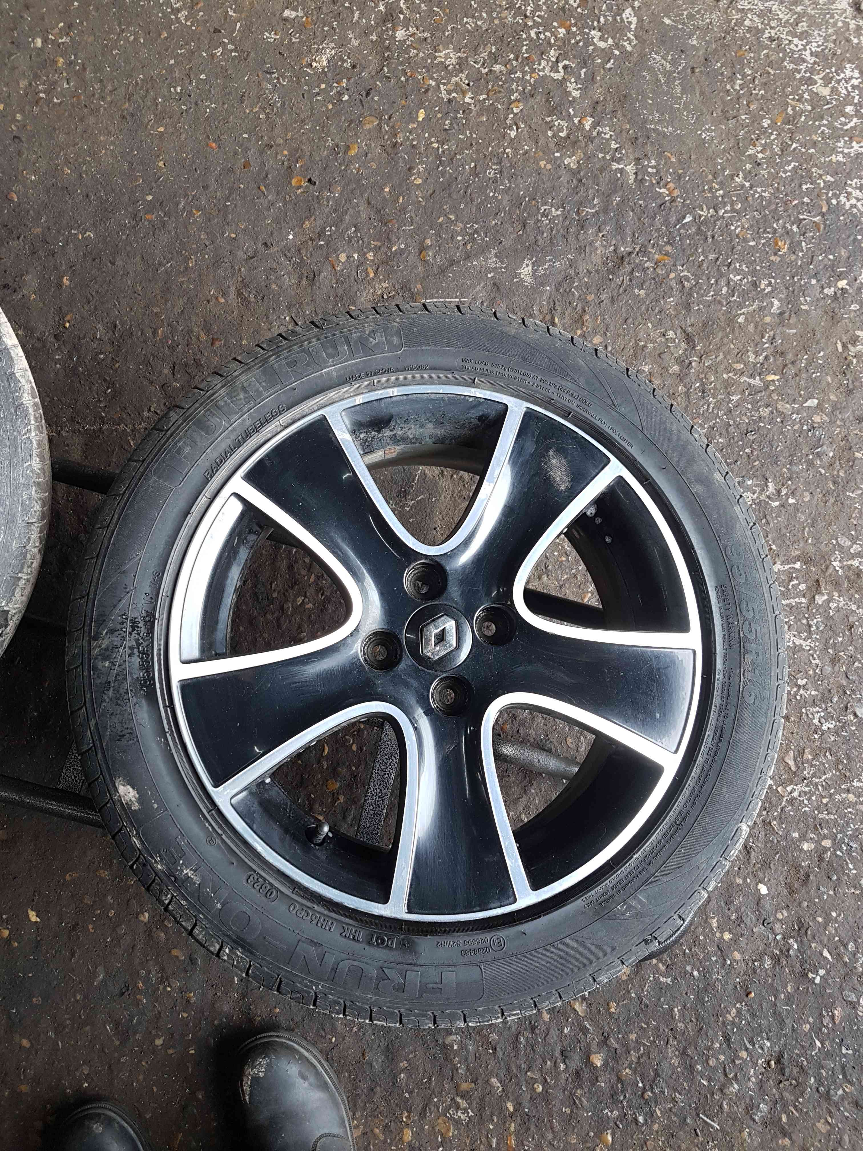 Thumb 10 Renault Clio MK4 2013-2019 Passion Alloy Wheel Chrome Black + Tyre 195 55 16 6Mm