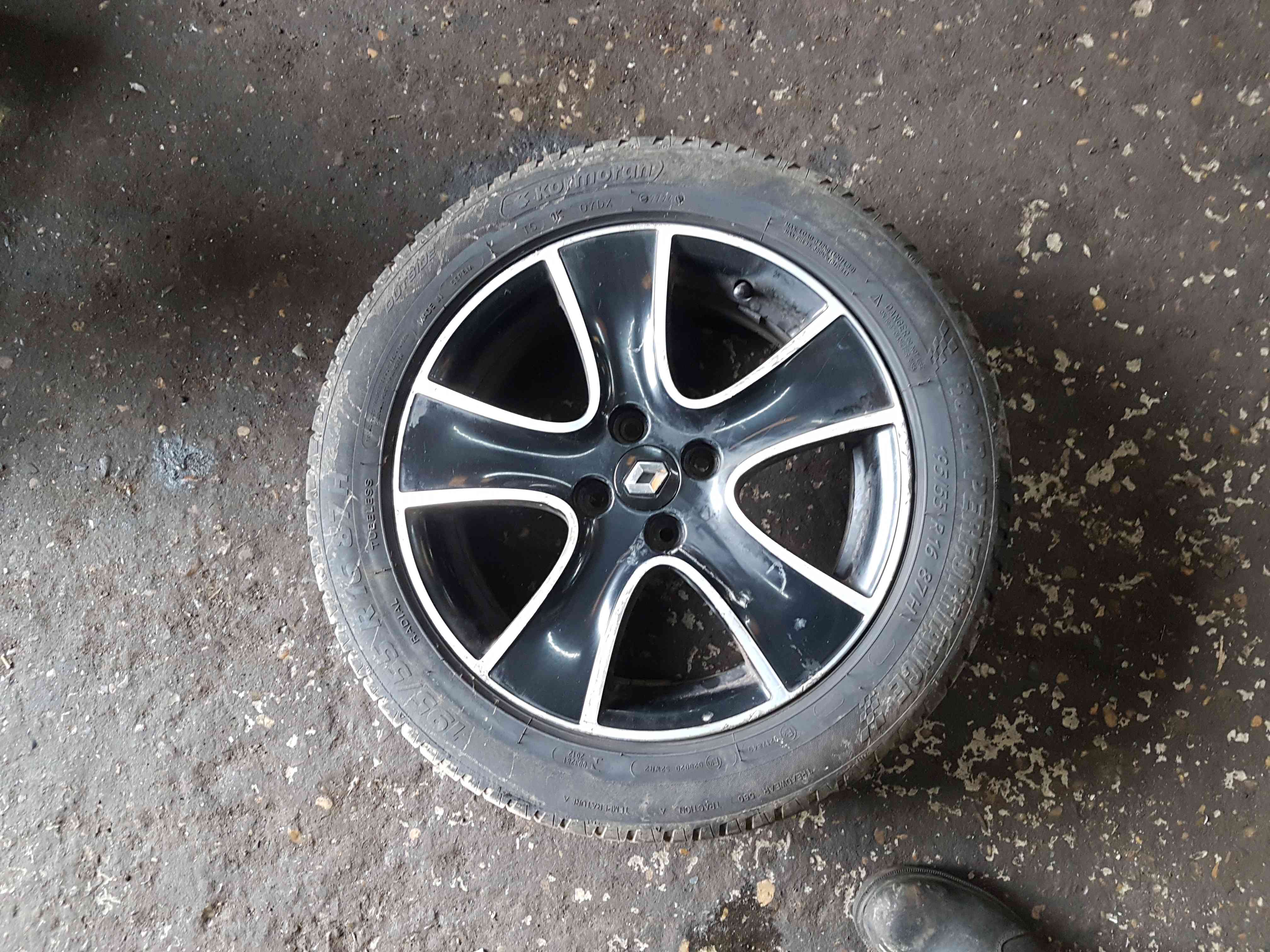 Thumb 12 Renault Clio MK4 2013-2019 Passion Alloy Wheel Chrome Black + Tyre 195 55 16 6Mm