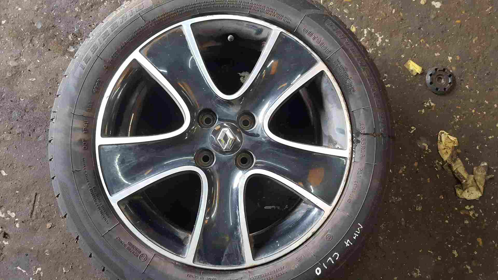 Thumb 9 Renault Clio MK4 2013-2019 Passion Alloy Wheel Chrome Black + Tyre 195 55 16 6Mm