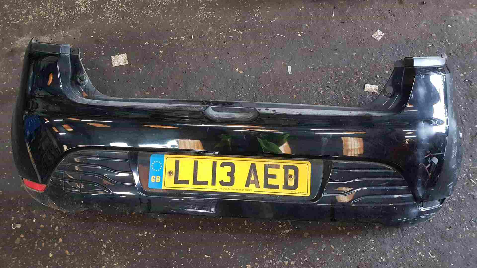 Thumb 8 Renault Clio MK4 2013-2019 Rear Bumper Black TEGNE Scratched