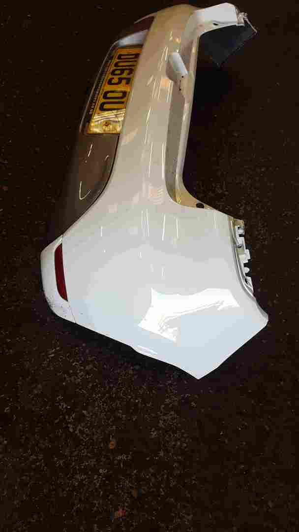 Thumb 3 Renault Clio MK4 2013-2019 Rear Bumper White OV369