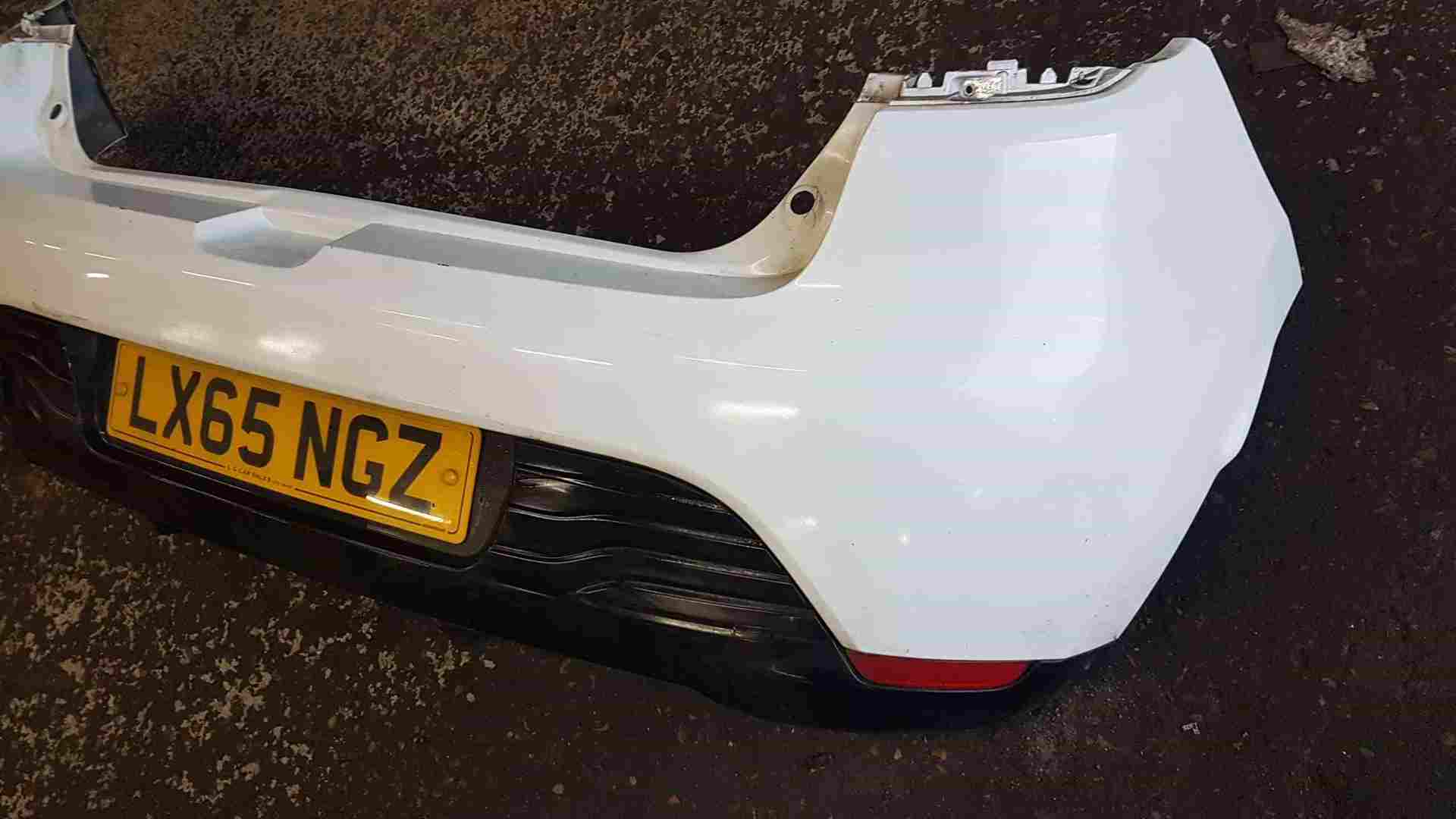 Thumb 3 Renault Clio MK4 2013-2019 Rear Bumper White Ov369 