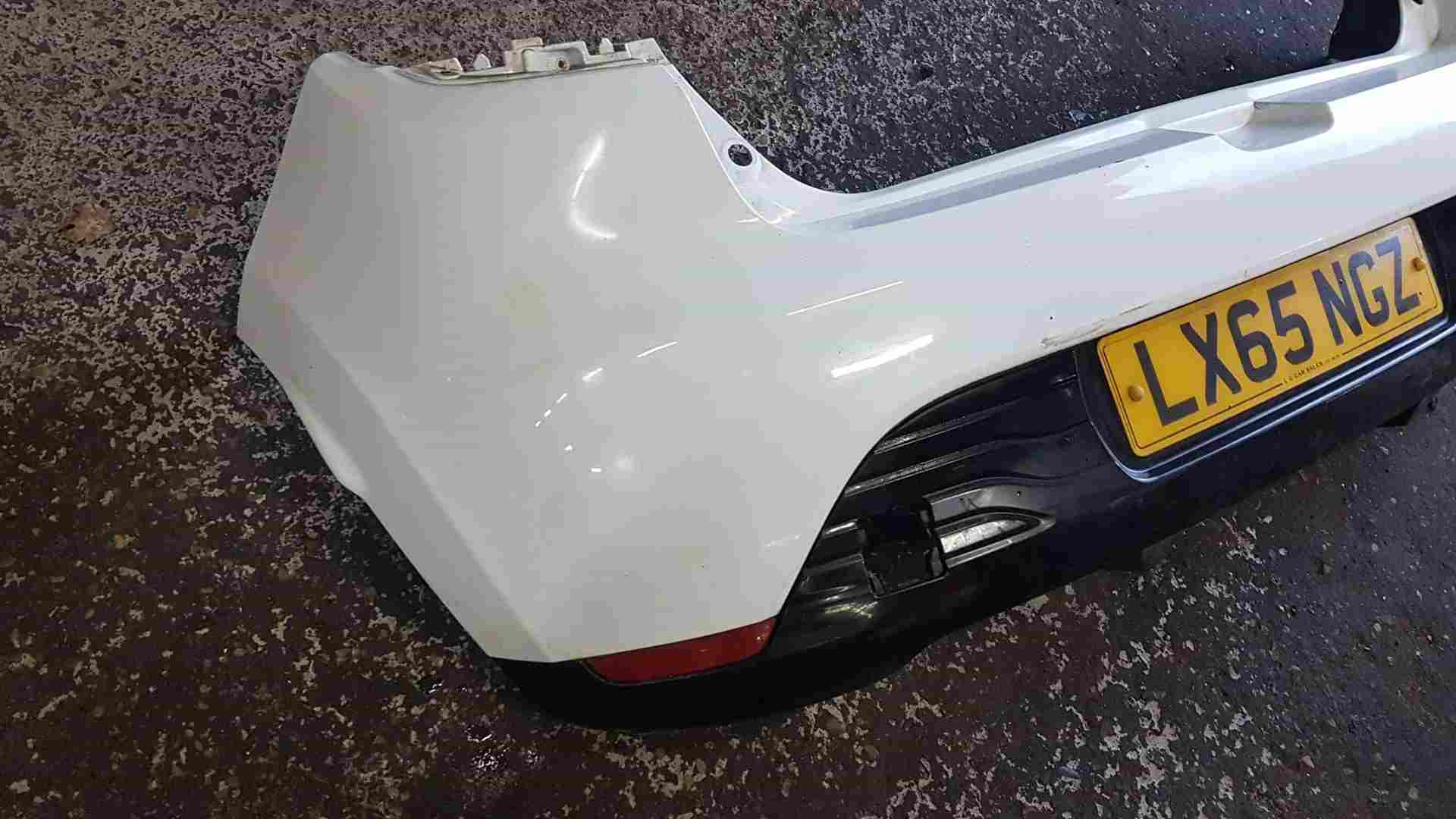 Thumb 4 Renault Clio MK4 2013-2019 Rear Bumper White Ov369 