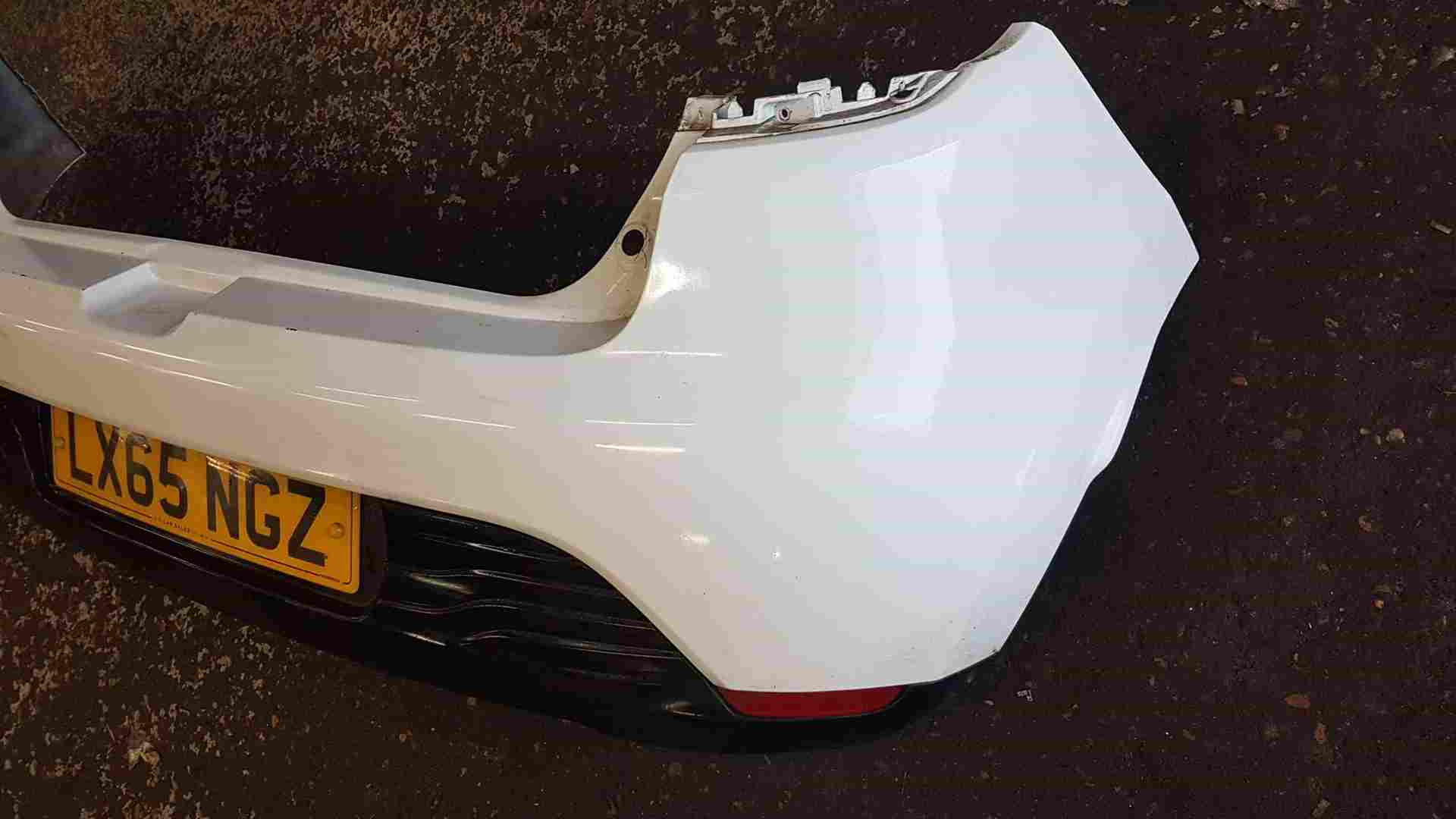 Thumb 6 Renault Clio MK4 2013-2019 Rear Bumper White Ov369 