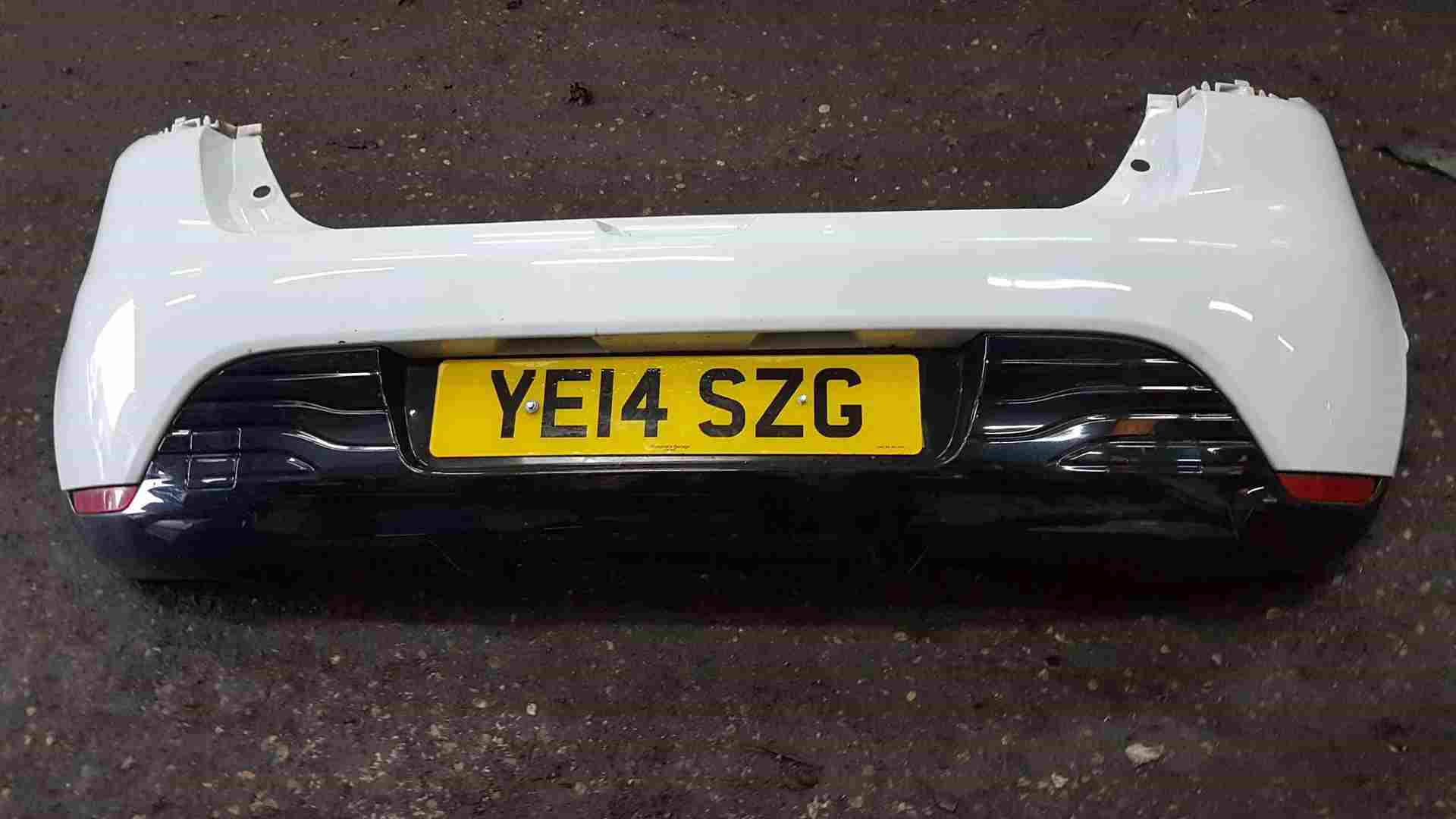 Thumb 6 Renault Clio MK4 2013-2019 Rear Bumper White Ov369