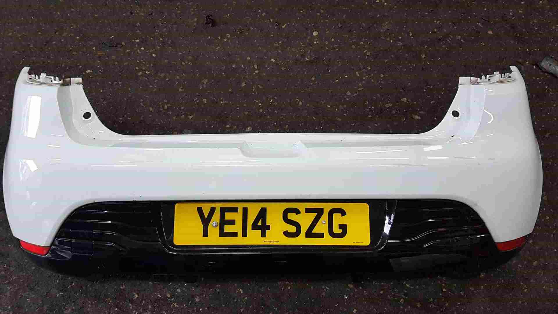 Thumb 8 Renault Clio MK4 2013-2019 Rear Bumper White Ov369