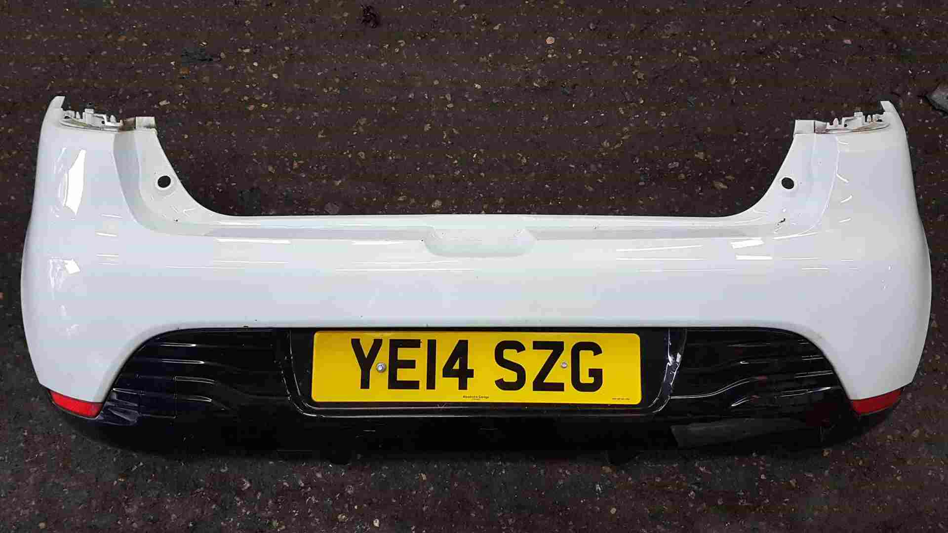Thumb 9 Renault Clio MK4 2013-2019 Rear Bumper White Ov369