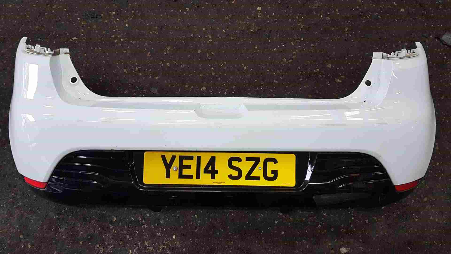 Thumb 10 Renault Clio MK4 2013-2019 Rear Bumper White Ov369