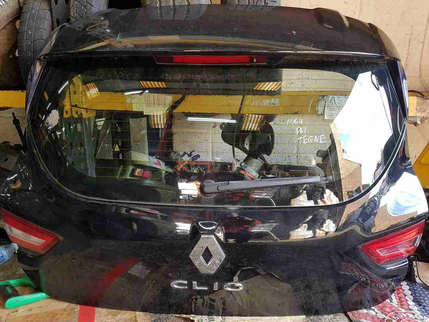 Thumb 2 Renault Clio MK4 2013-2019 Rear Tailgate Boot Black Tegne