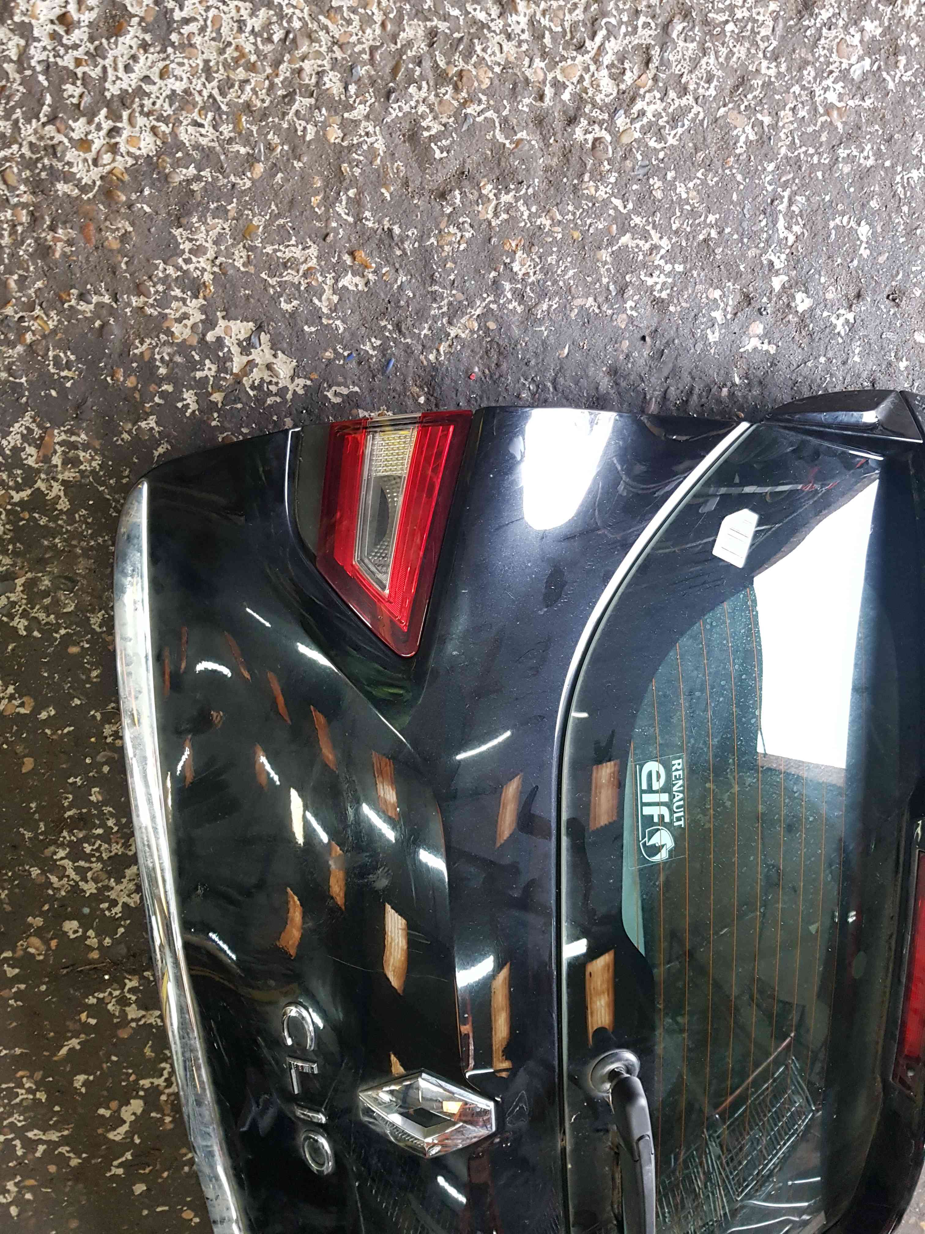 Thumb 3 Renault Clio MK4 2013-2019 Rear Tailgate Boot Black Tegne