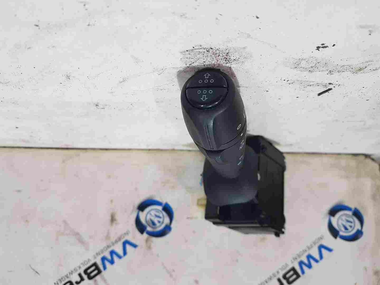 Thumb 3 Renault Clio MK4 2013-2019 Washer Wiper Stalk 255676085R