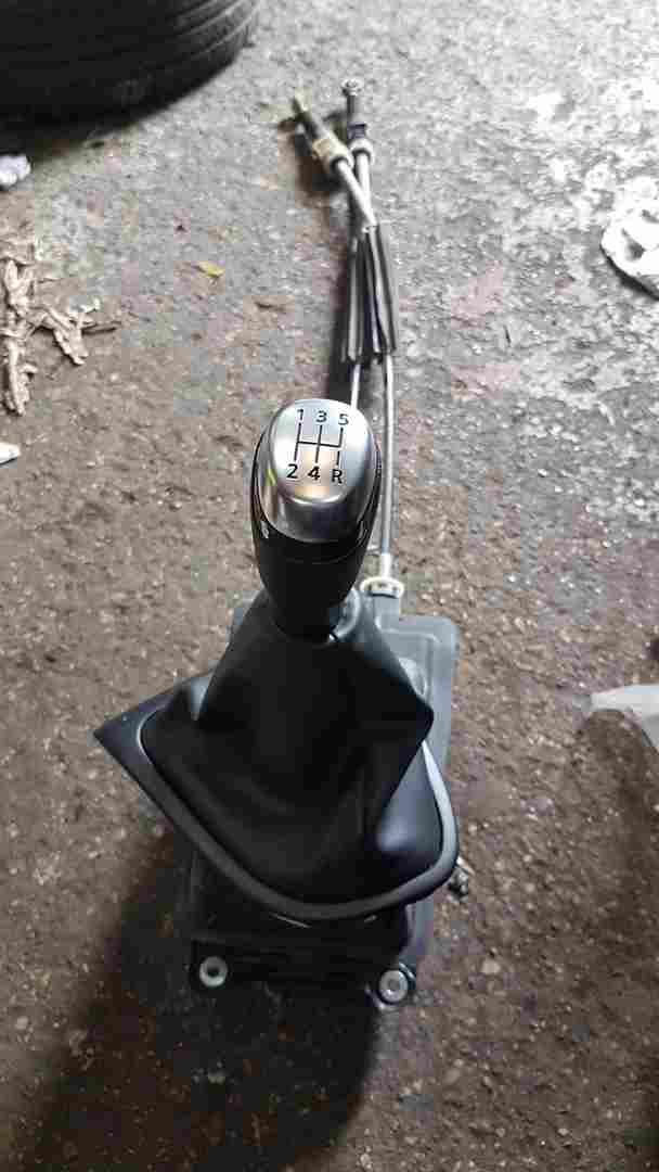 Thumb 2 Renault Clio MK4 2016-2019 5 Speed Gearstick Mechanism Shifter 349010873R