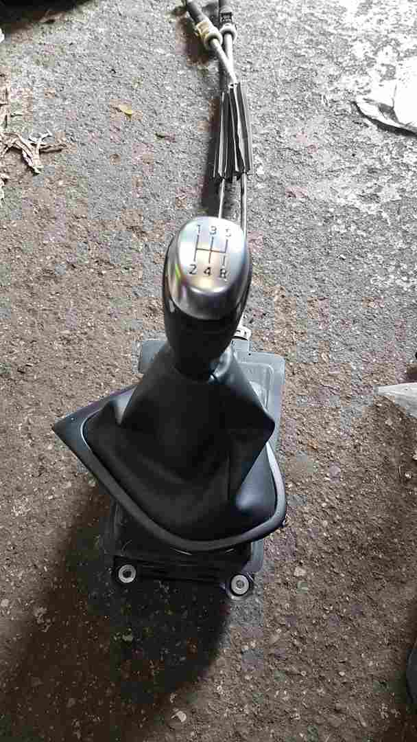 Renault Clio MK4 2016-2019 5 Speed Gearstick Mechanism Shifter 349010873R