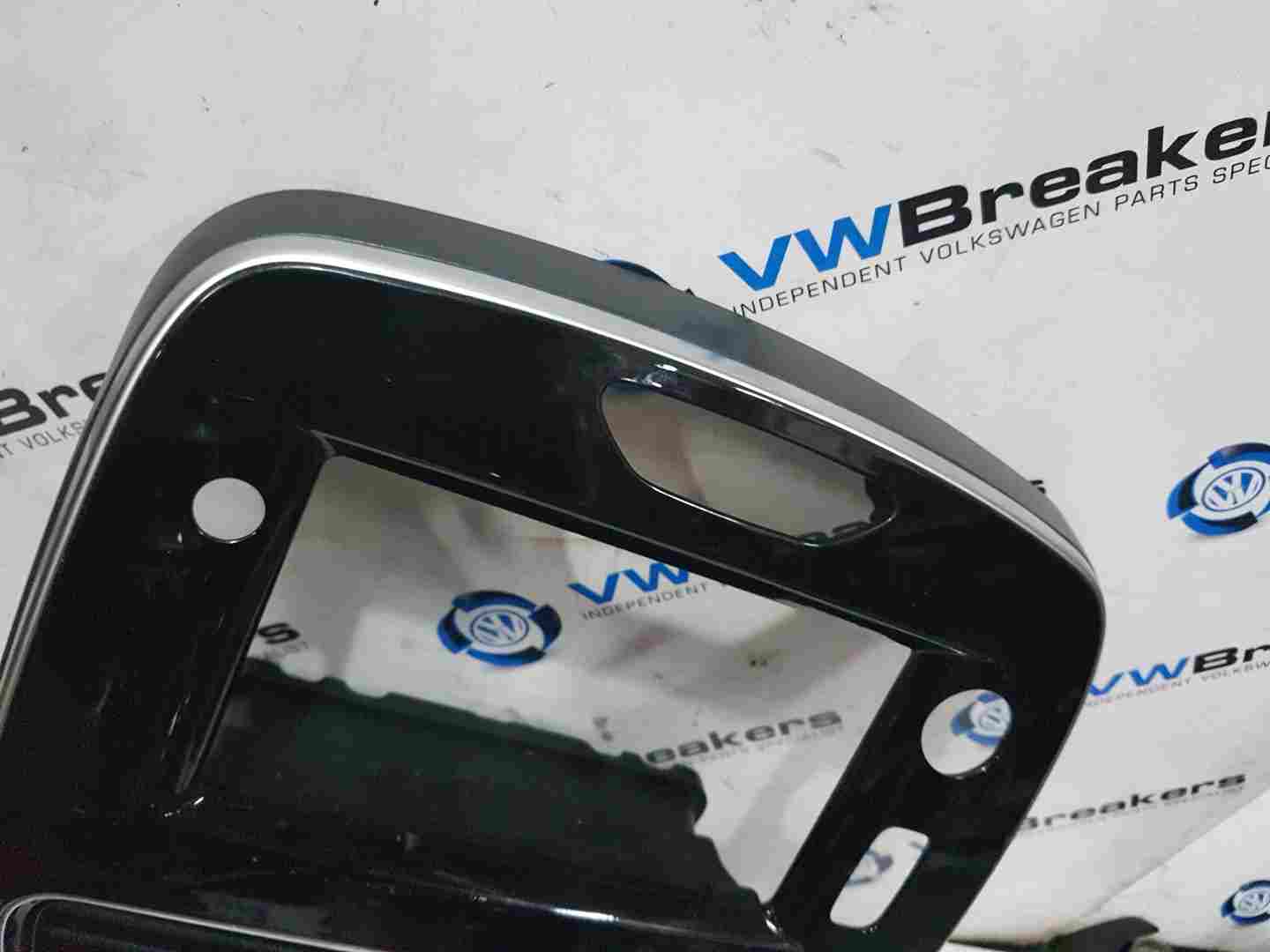 Thumb 3 Renault Clio MK4 2016-2019 Centre Dashboard Heater Display Surround Silver Black