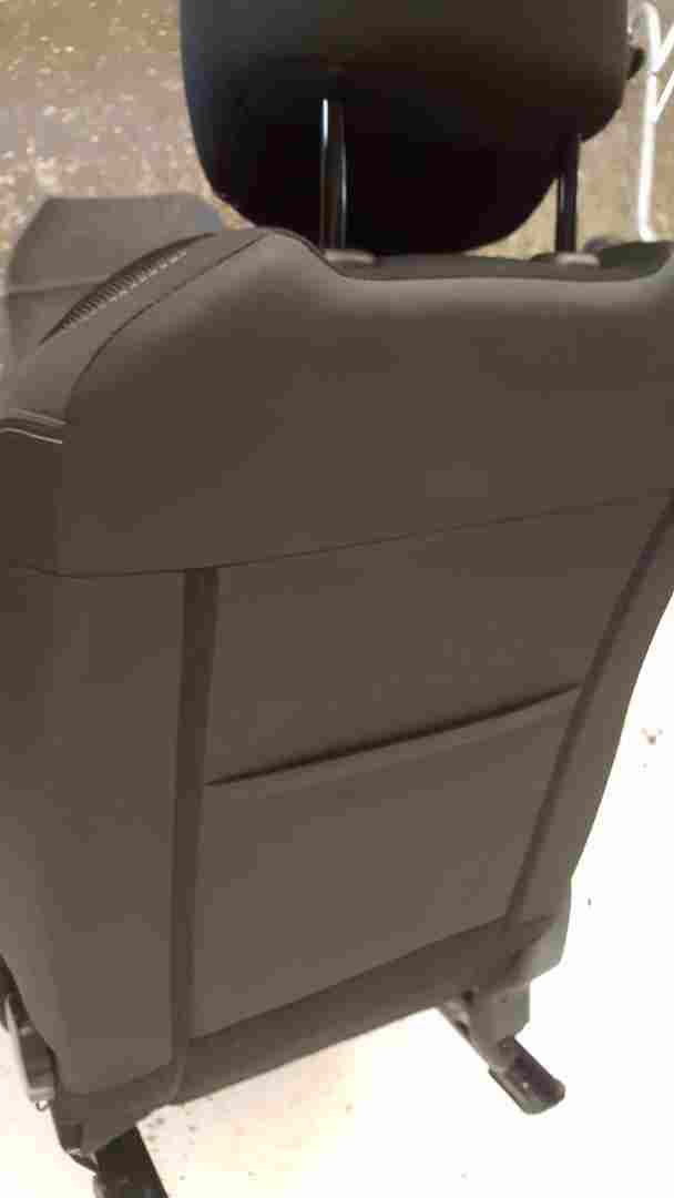 Thumb 6 Renault Clio MK4 2016-2019 Drivers OSF Front Seat 