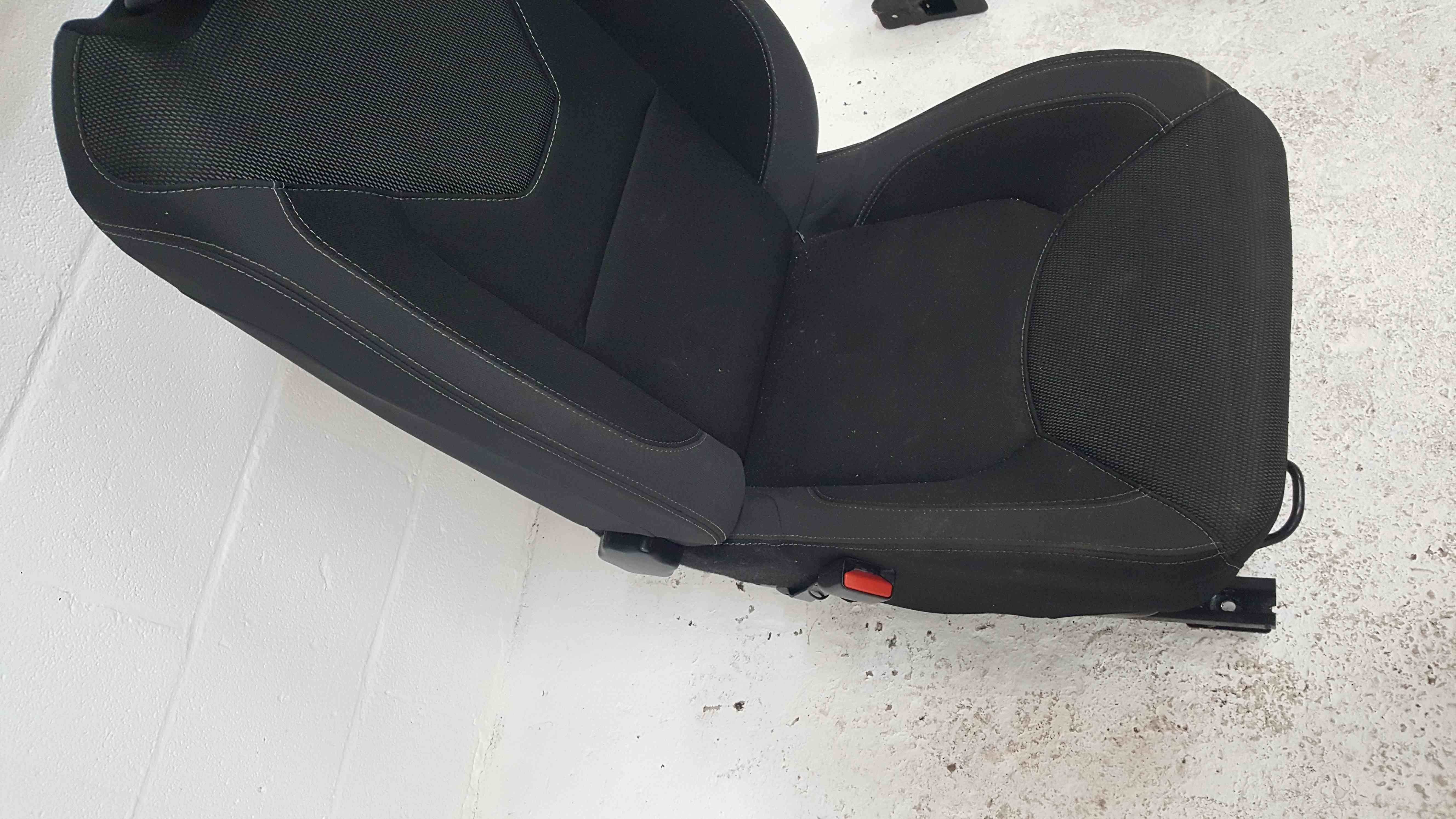Renault Clio MK4 2016-2019 Passenger NSF Front Chair Seat Grey 5Dr