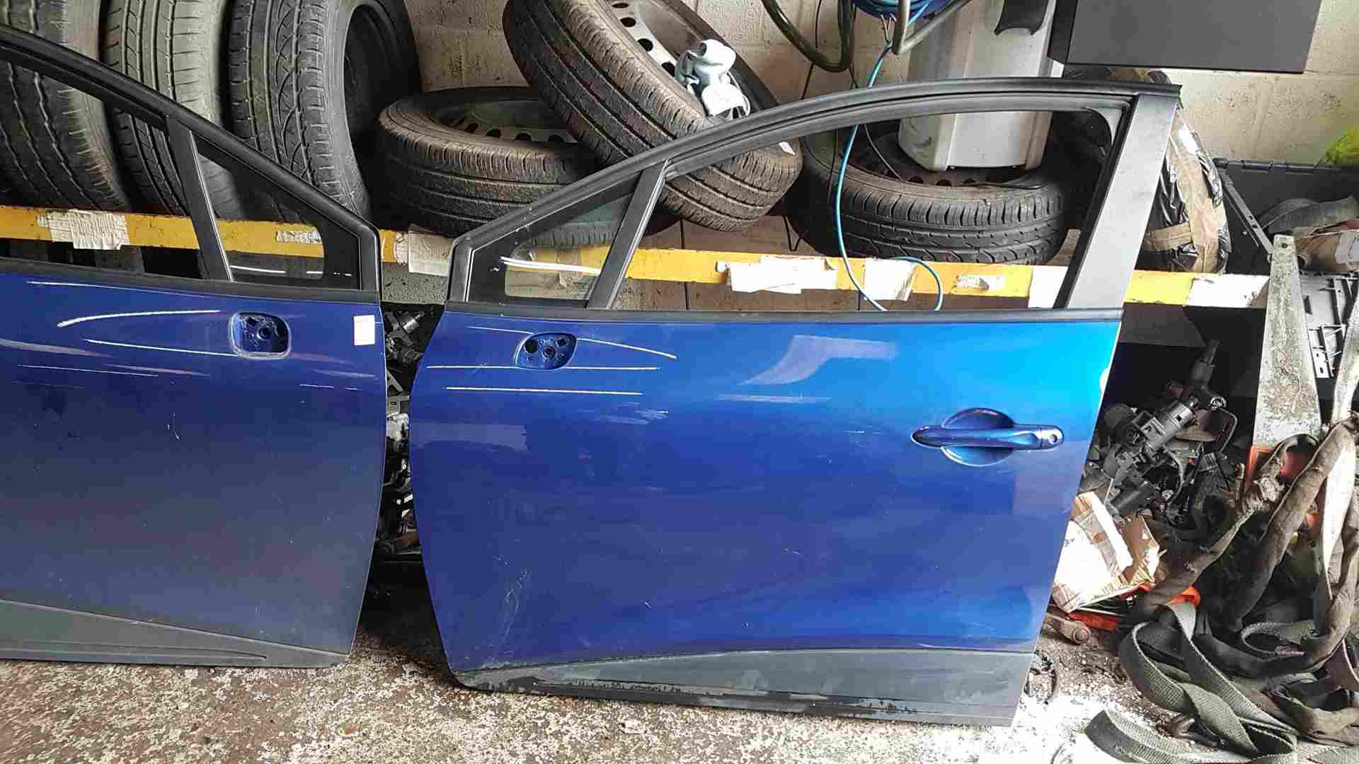 Thumb 2 Renault Clio MK4 2016-2019 Passenger NSF Front Door Blue Terqh