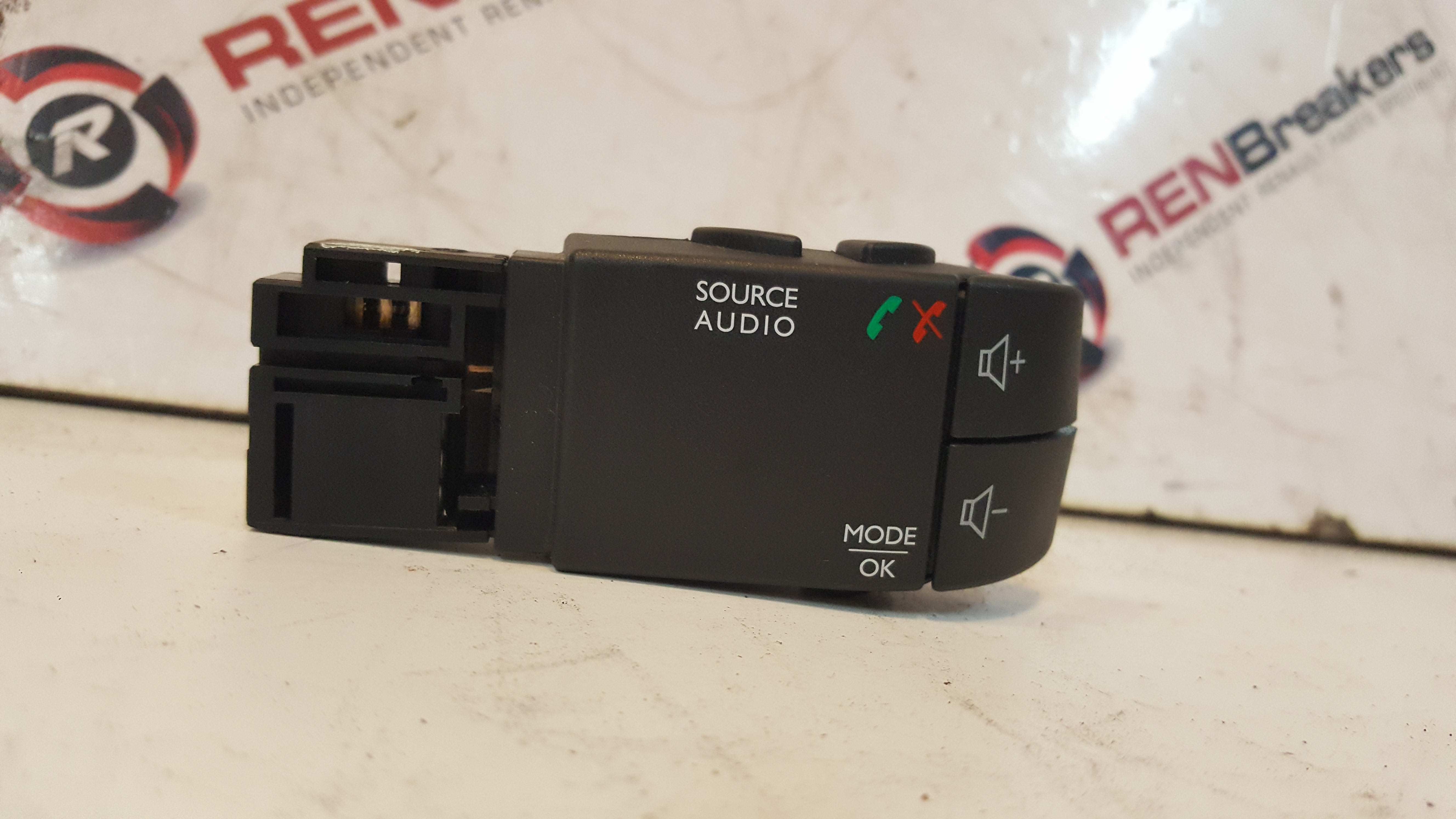 Renault Clio MK4 2016-2019 Steering Wheel Radio Control Stalk 255522448R